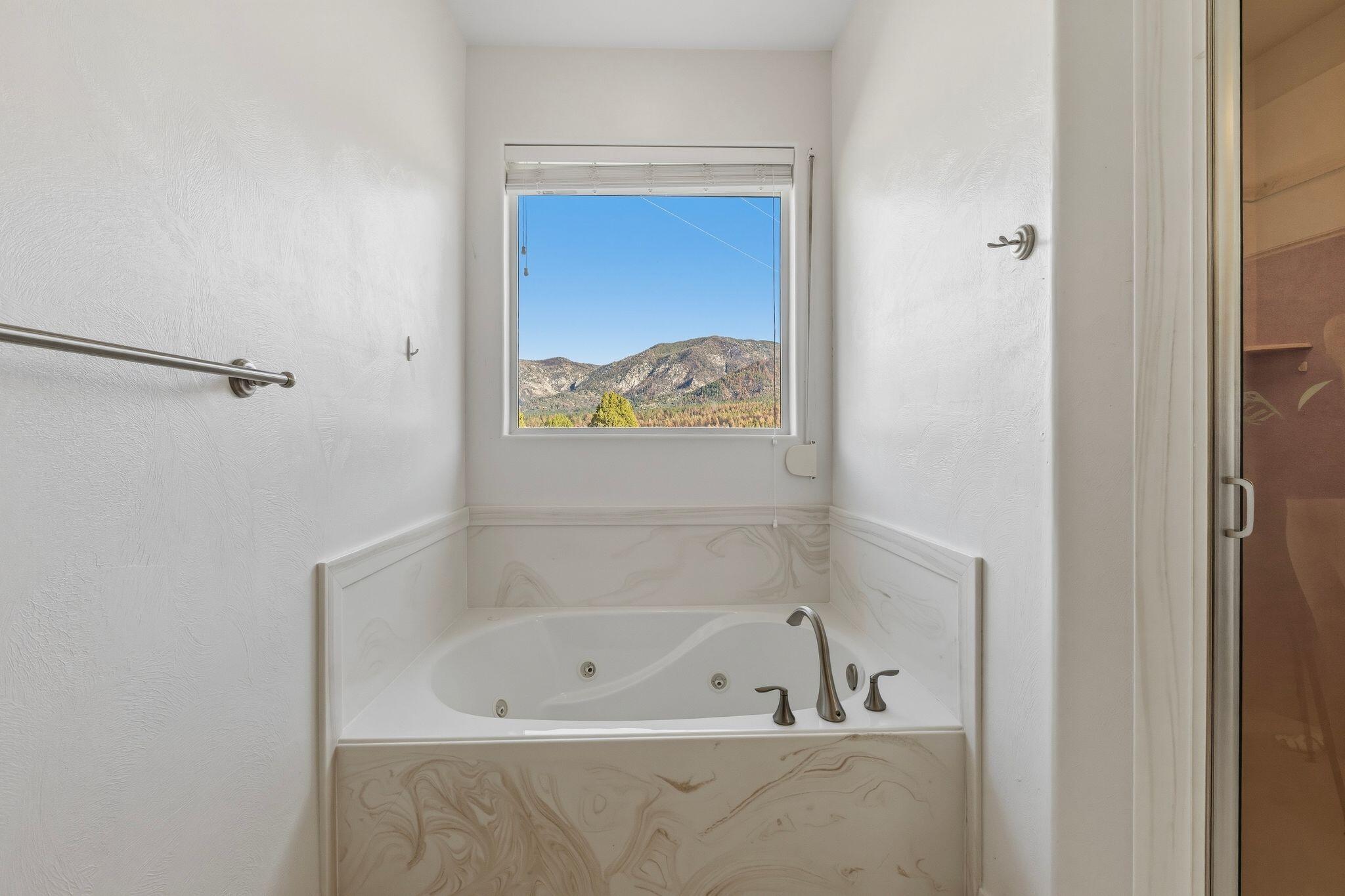 PINE VALLEY RETREAT - Residential