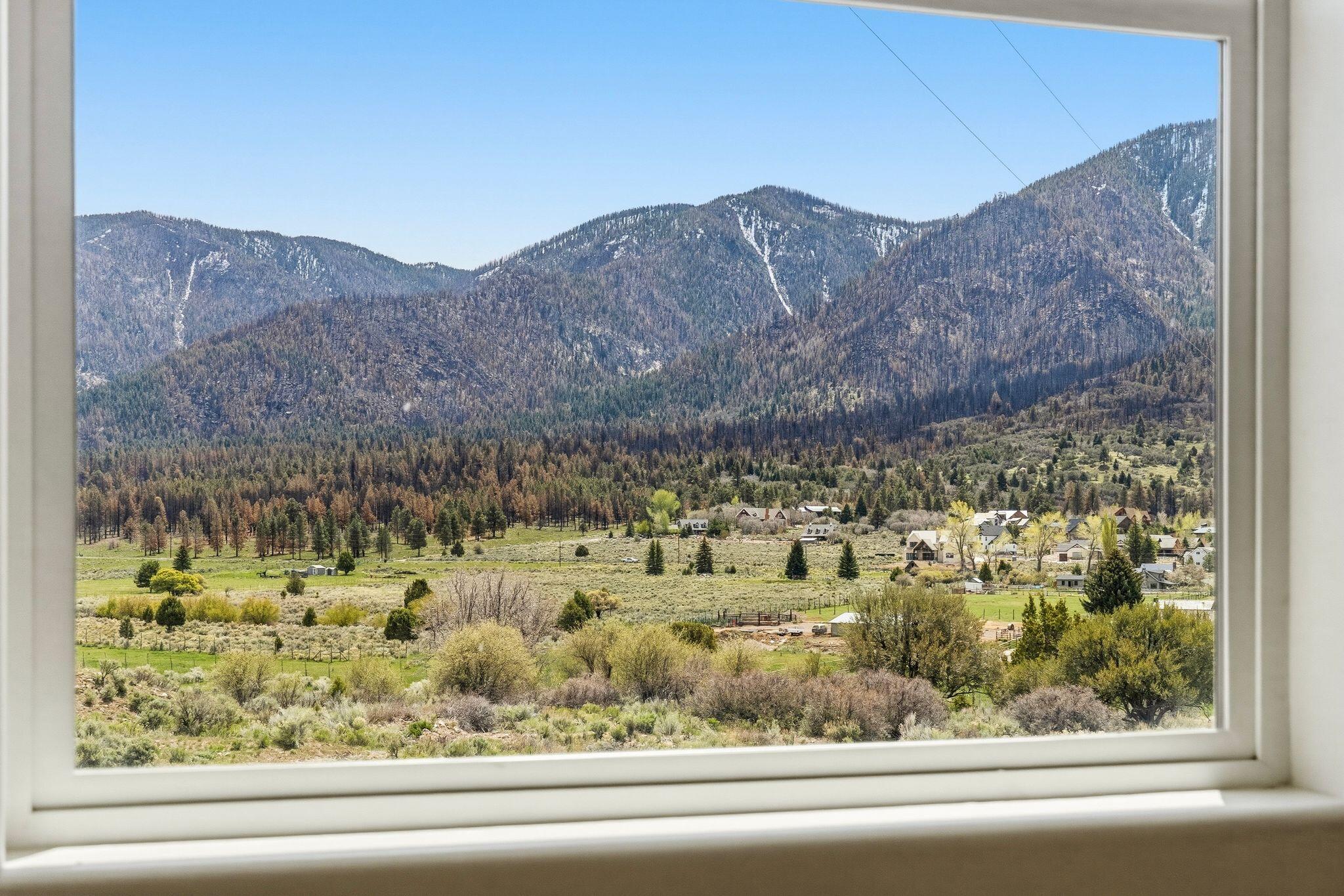 PINE VALLEY RETREAT - Residential