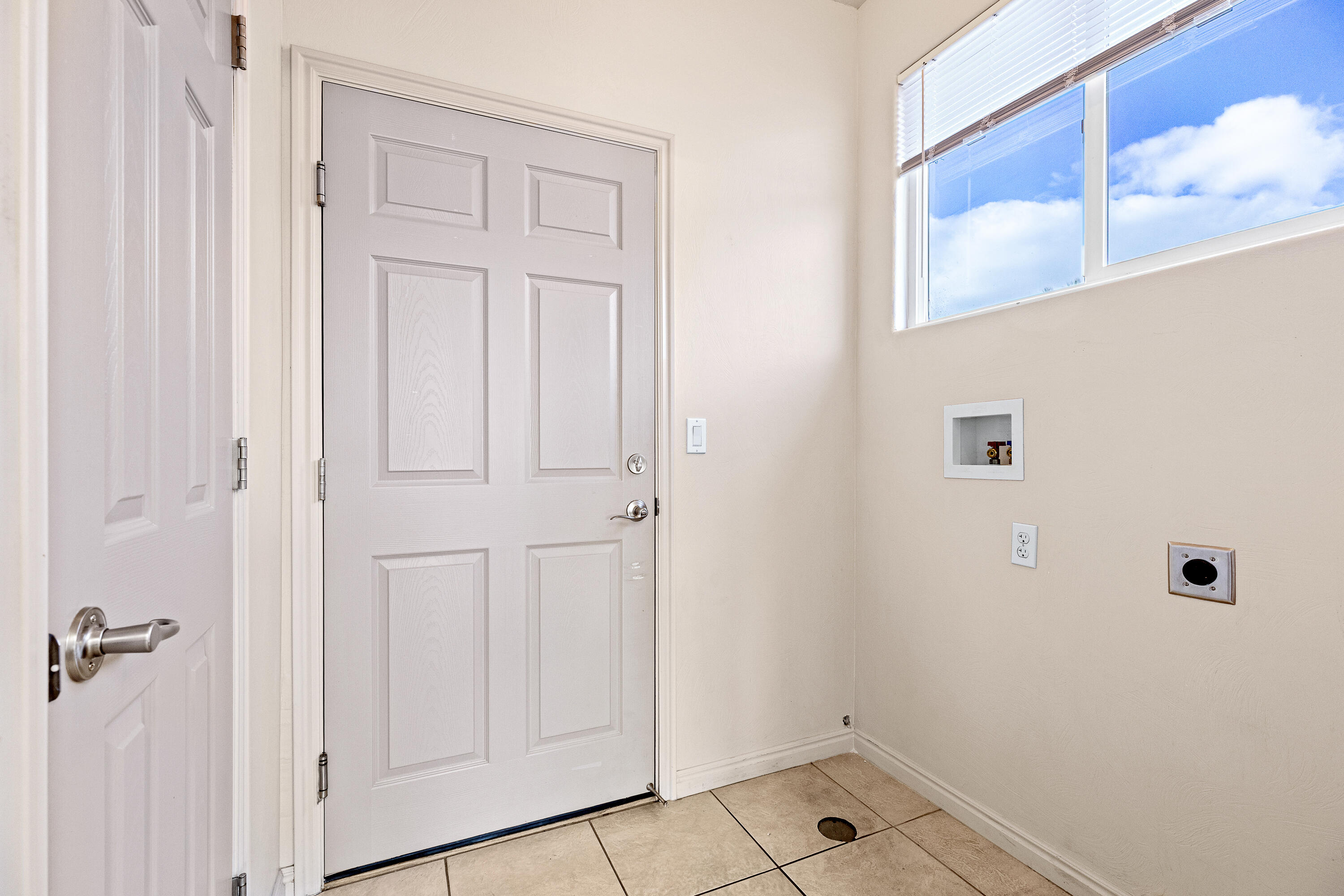 RIDGEPOINTE - Residential