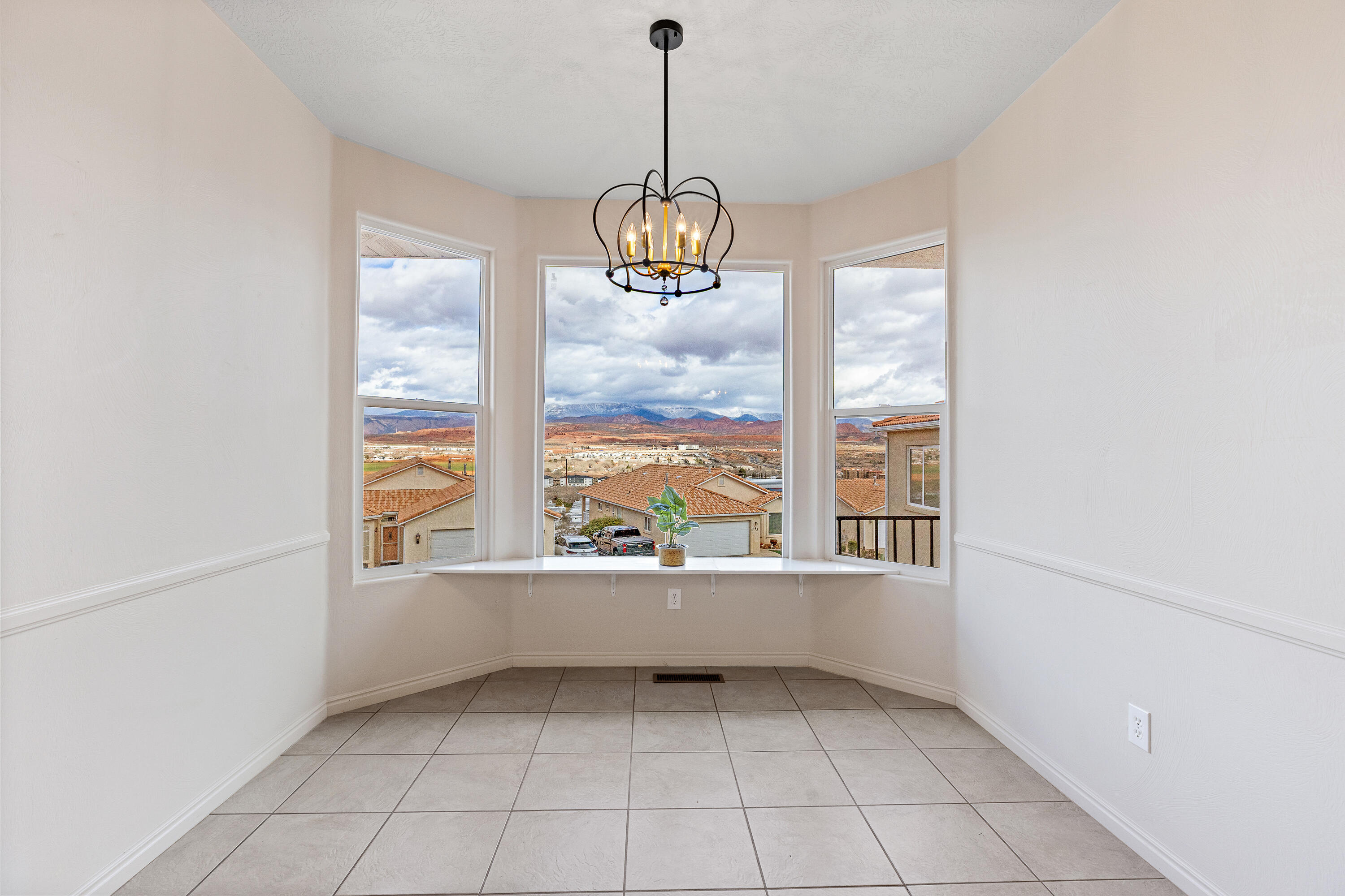 RIDGEPOINTE - Residential