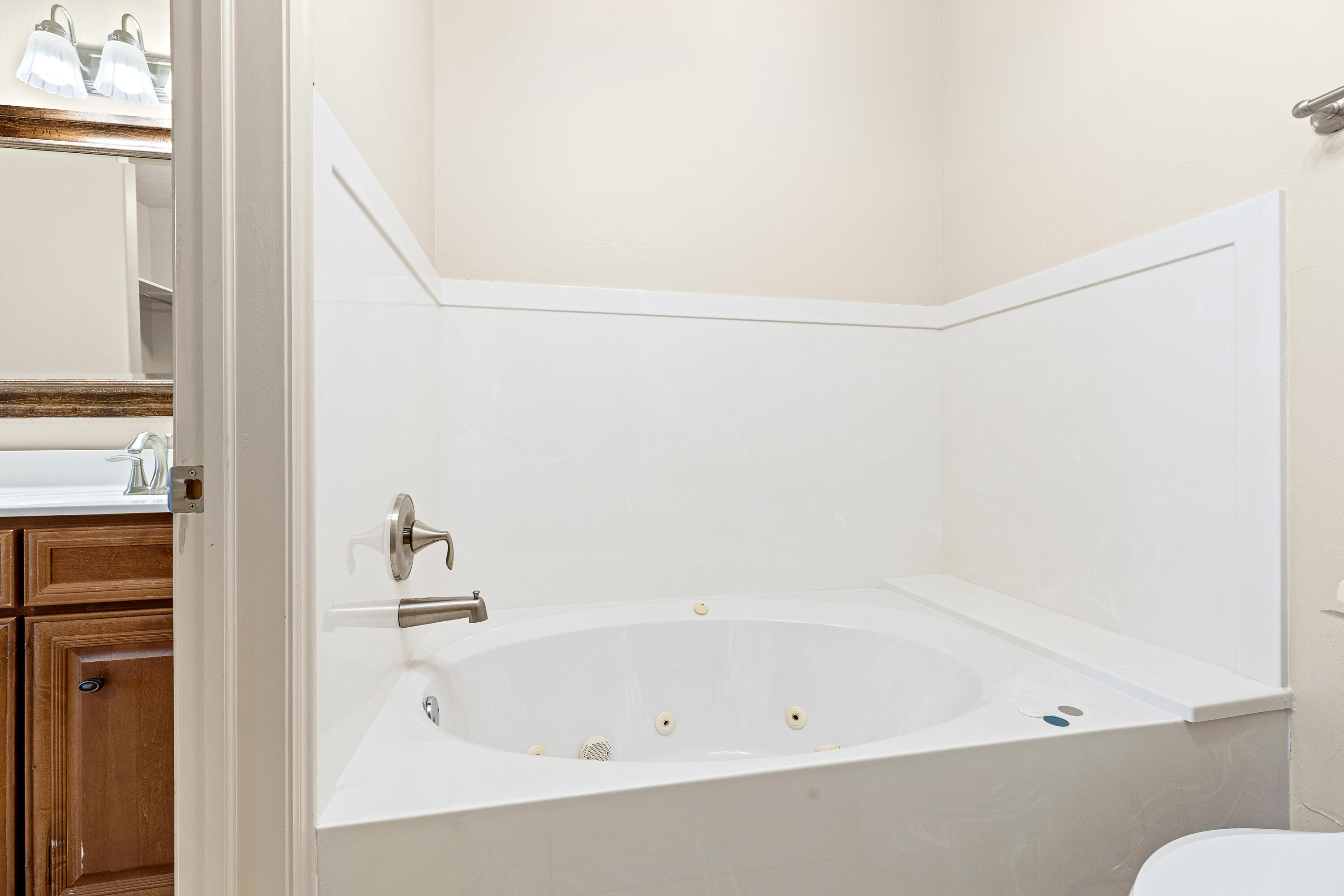 RIDGEPOINTE - Residential