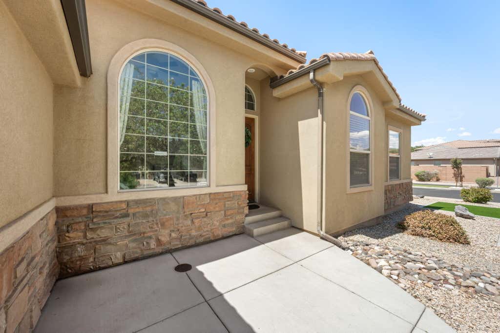 Photo of 209 N 1280 ST W, Saint George, UT 84770 (MLS # 26-275380)