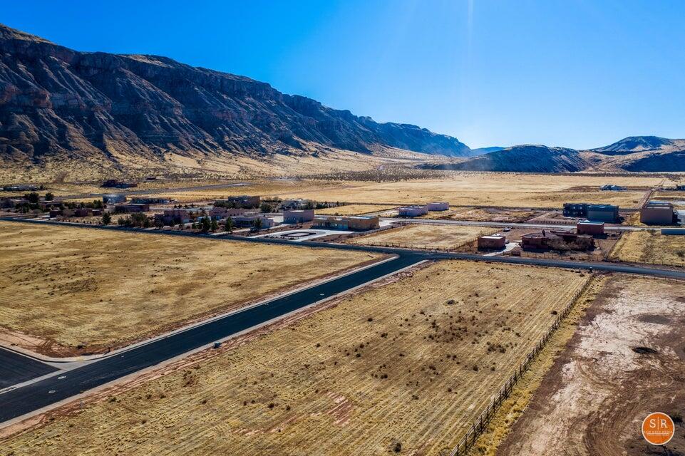 COPPER CLIFFS - Land