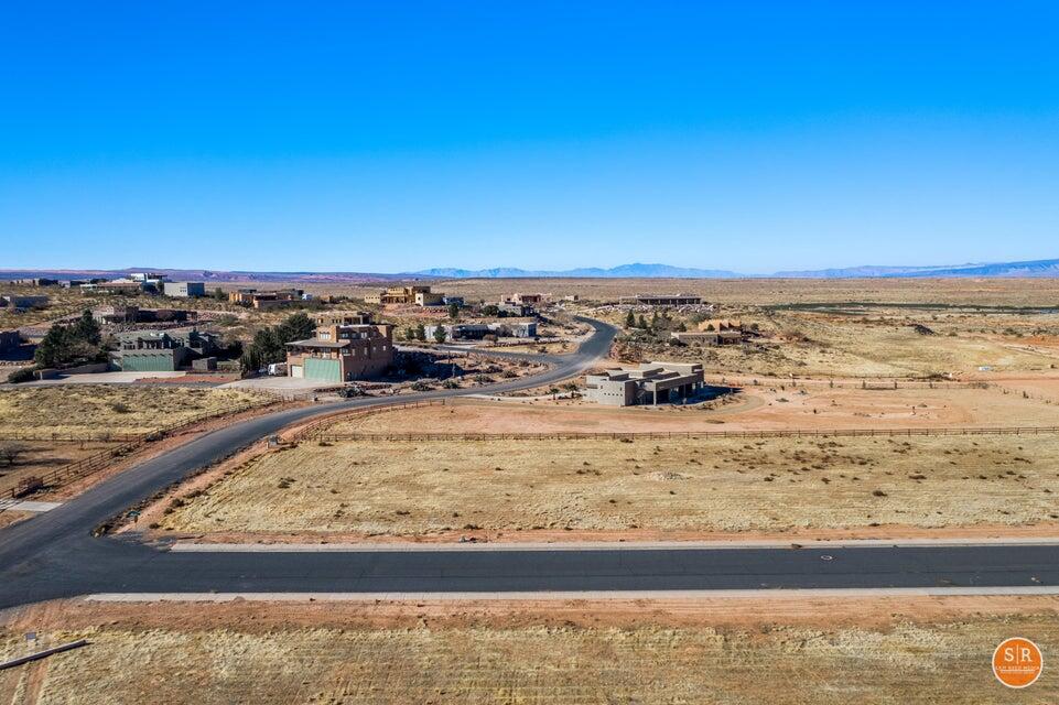 COPPER CLIFFS - Land