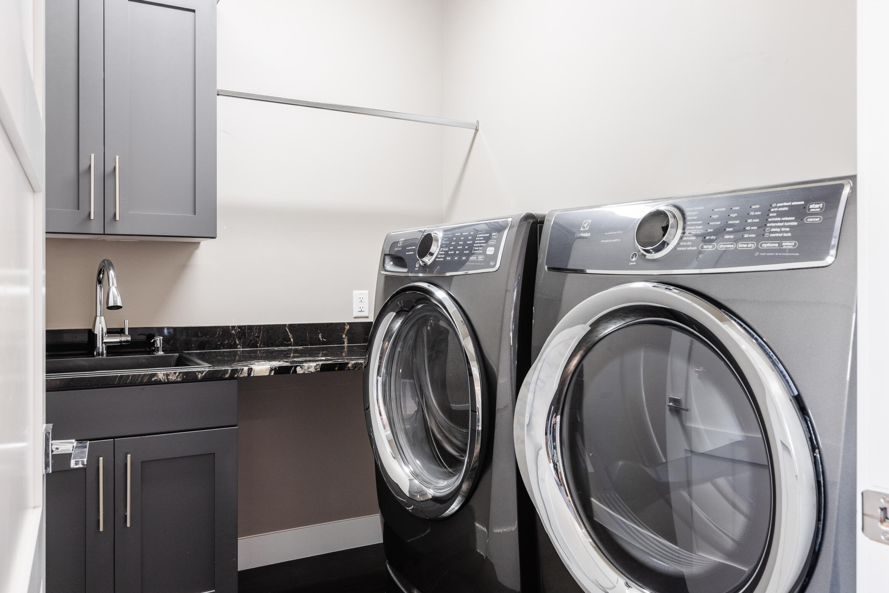 DIXIE SPRINGS - Residential