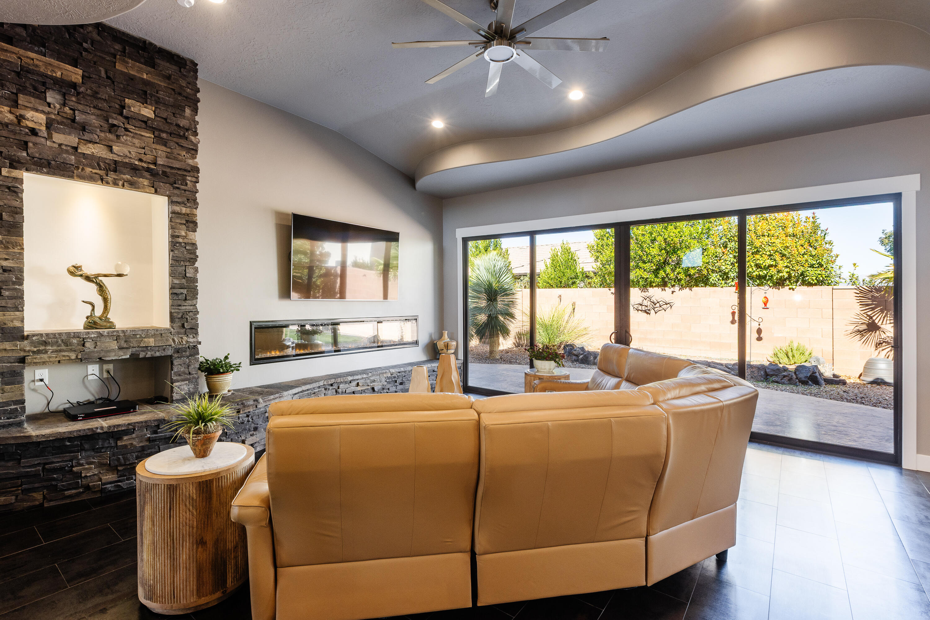 DIXIE SPRINGS - Residential