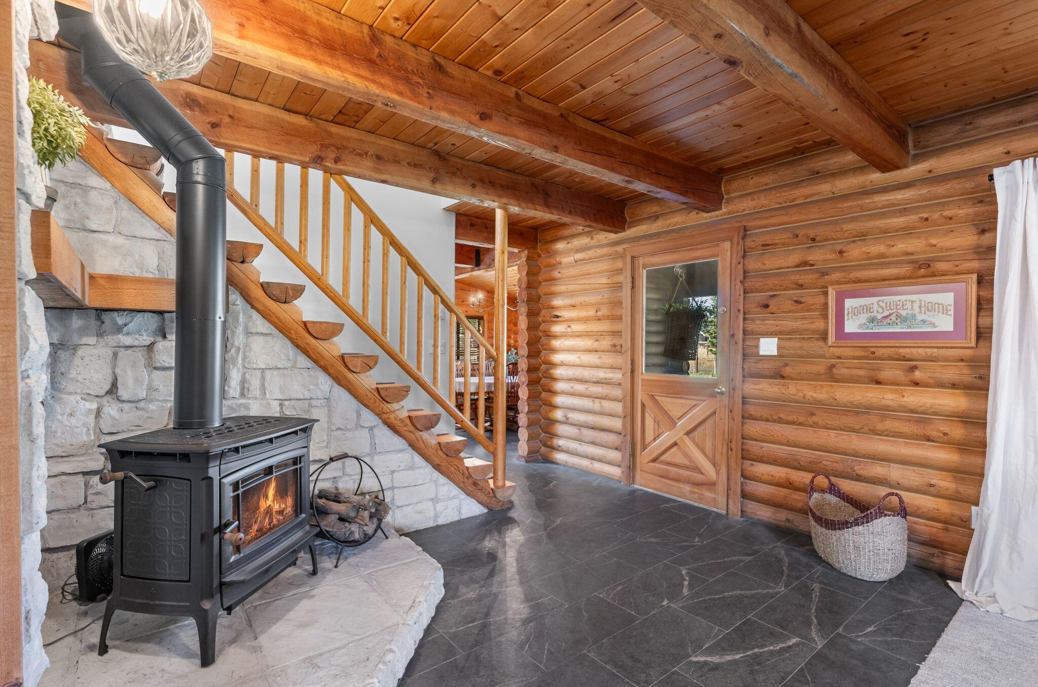 SADDLE HOUSE HOMESTEAD - Residential