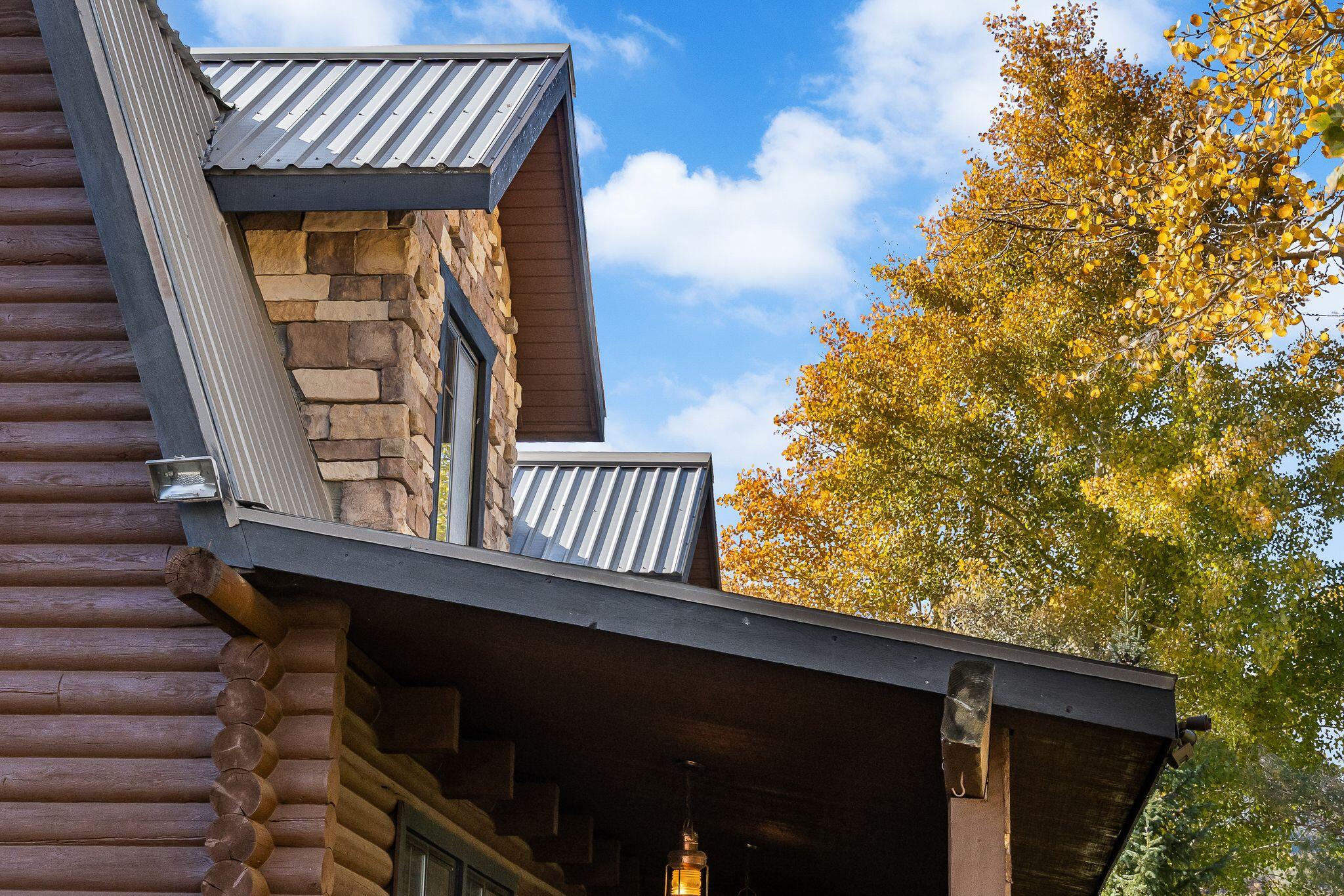 SADDLE HOUSE HOMESTEAD - Residential