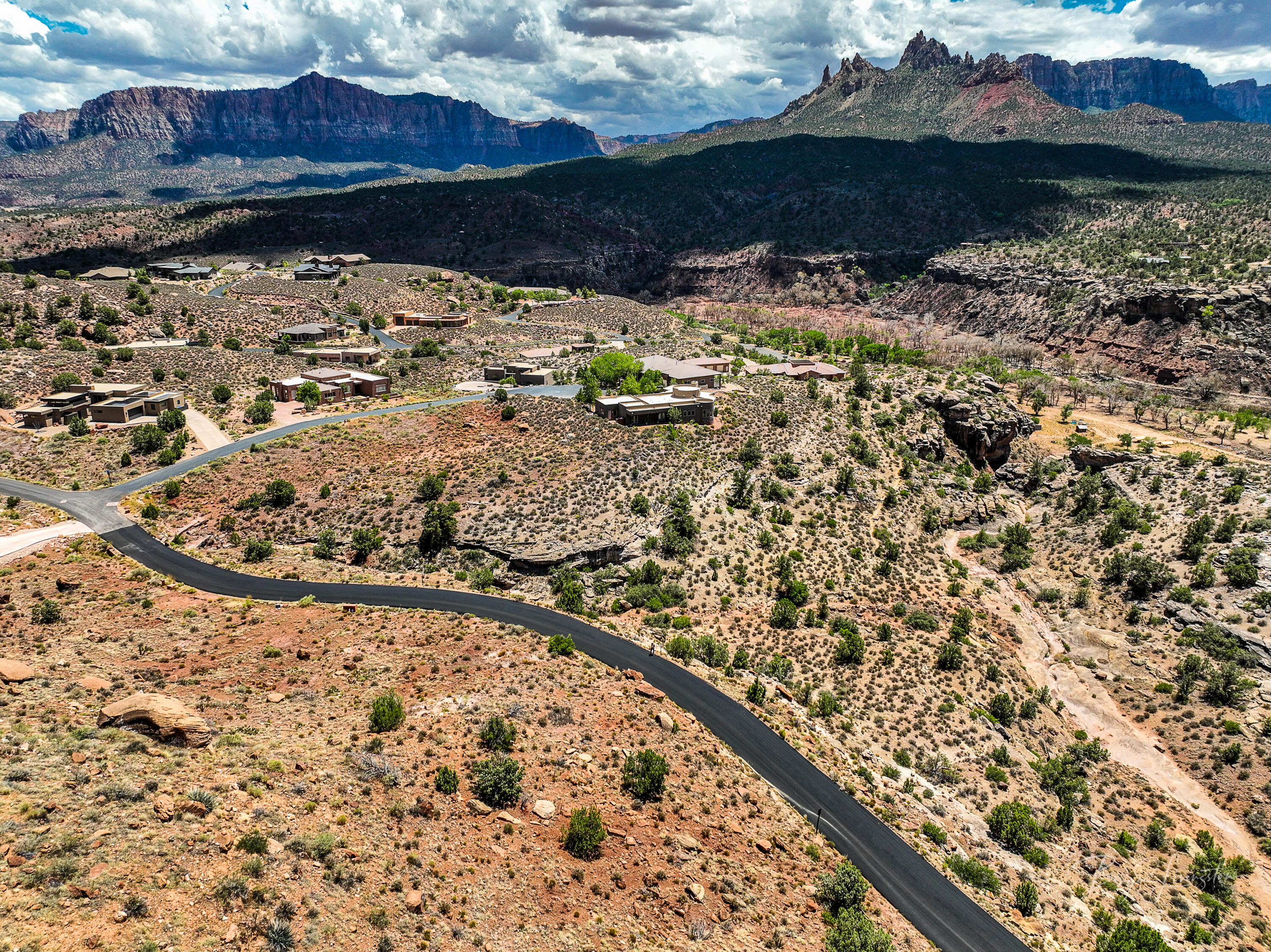 ANASAZI PLATEAU - Land