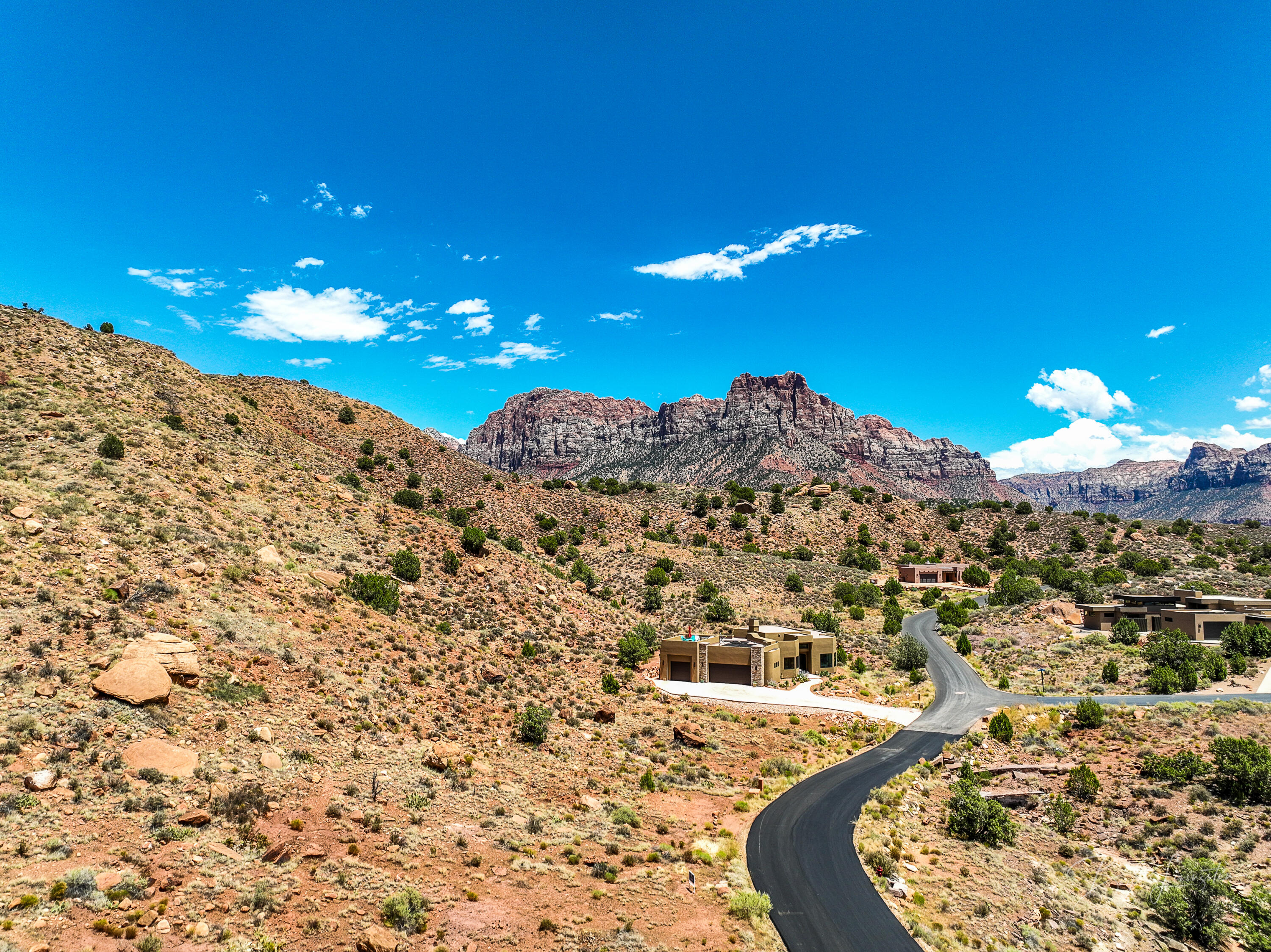 ANASAZI PLATEAU - Land