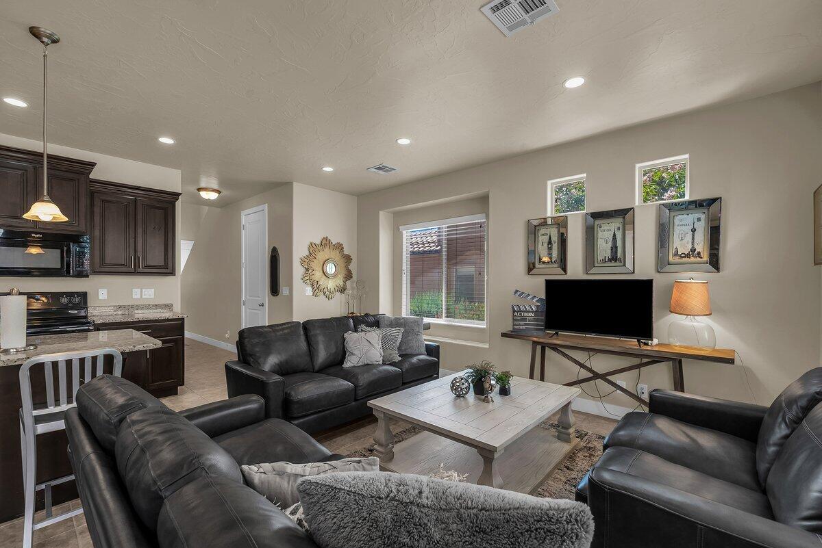 VILLAS AT SIENNA HILLS - Residential