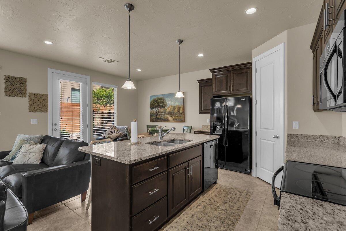 VILLAS AT SIENNA HILLS - Residential