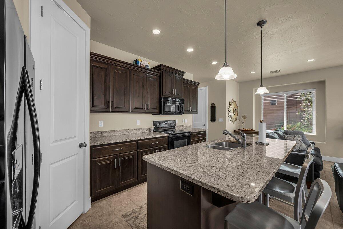 VILLAS AT SIENNA HILLS - Residential