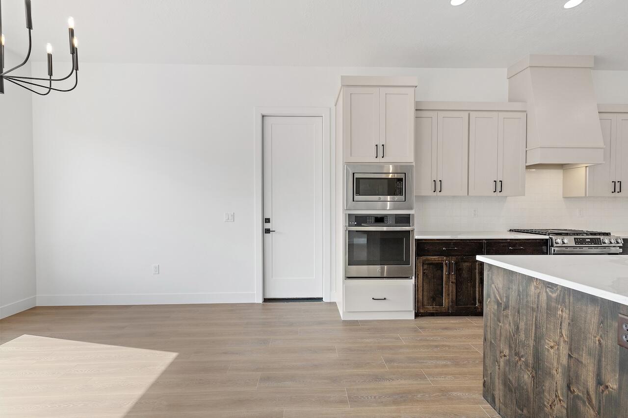 SAND HOLLOW VILLAGE - Residential