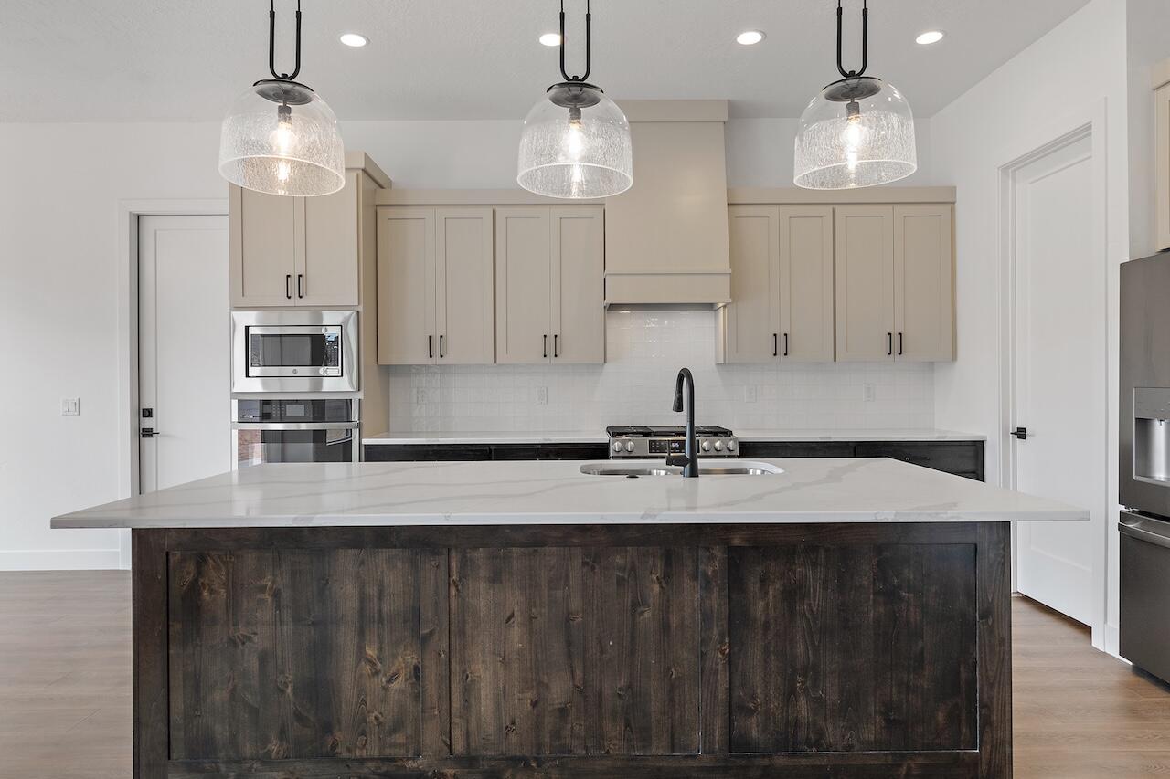 SAND HOLLOW VILLAGE - Residential