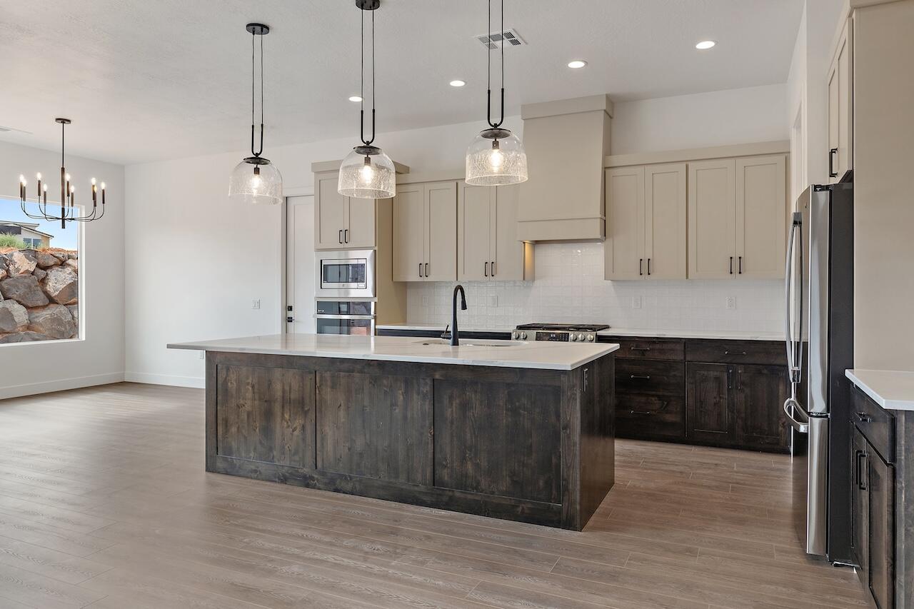 SAND HOLLOW VILLAGE - Residential