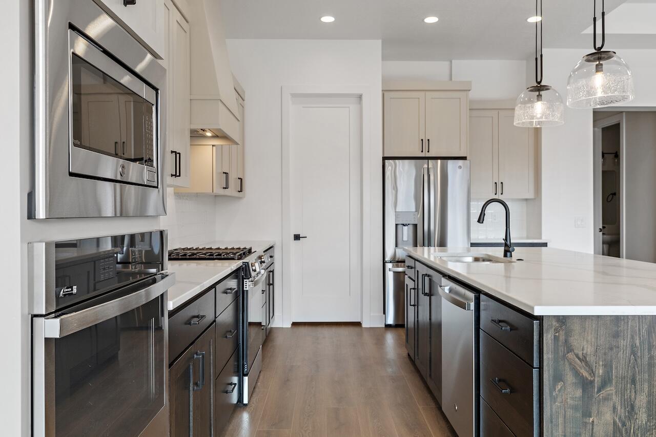 SAND HOLLOW VILLAGE - Residential