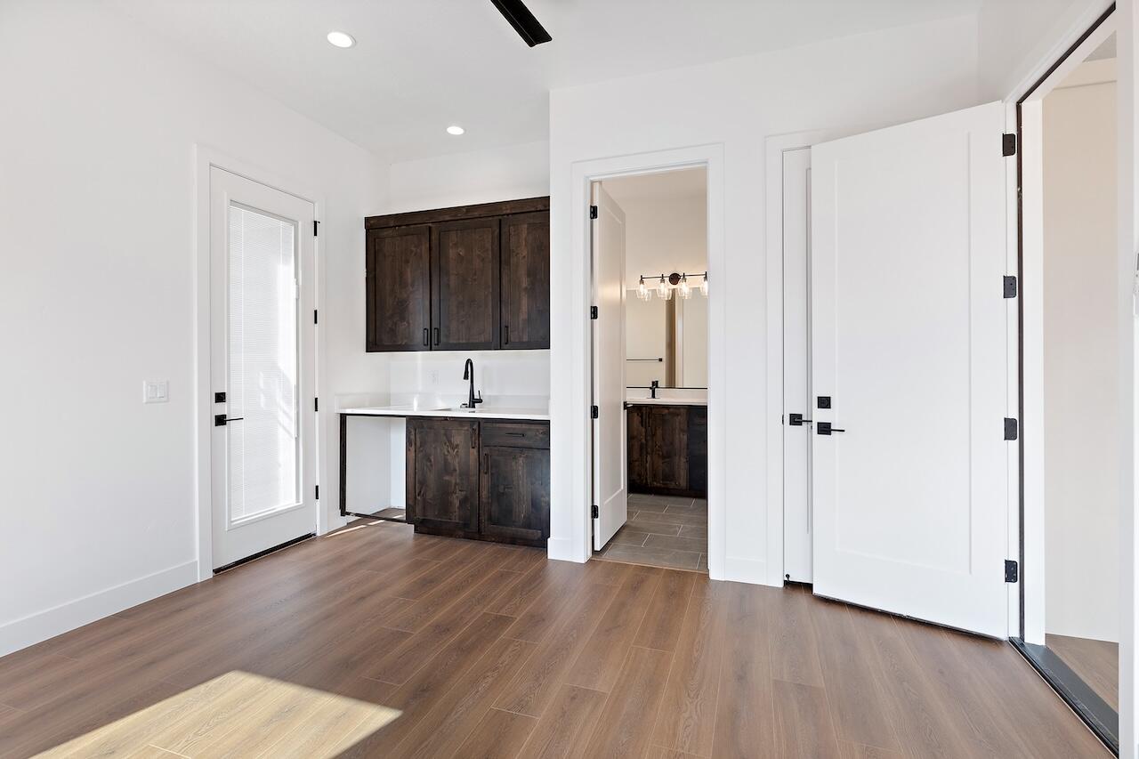 SAND HOLLOW VILLAGE - Residential