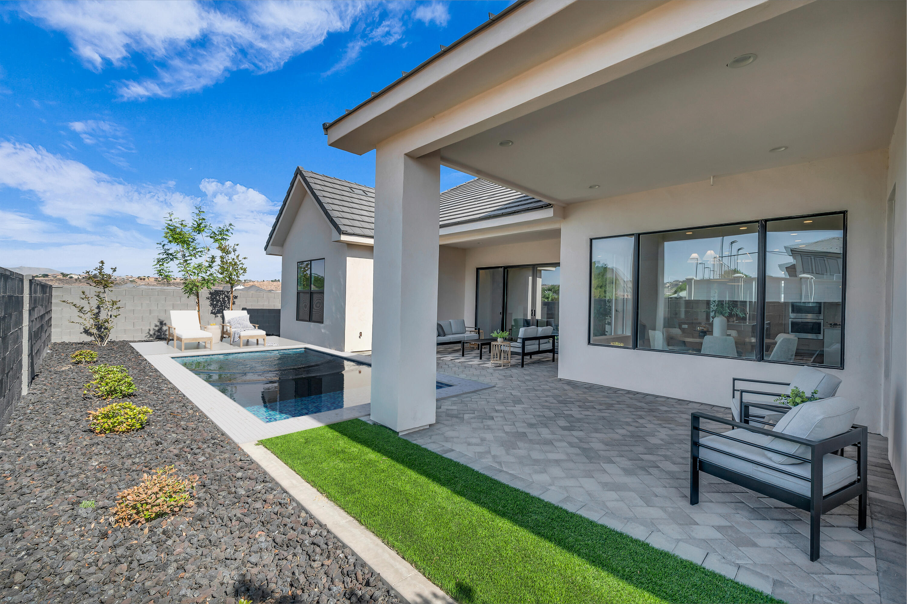 MOORLAND PARK - Residential