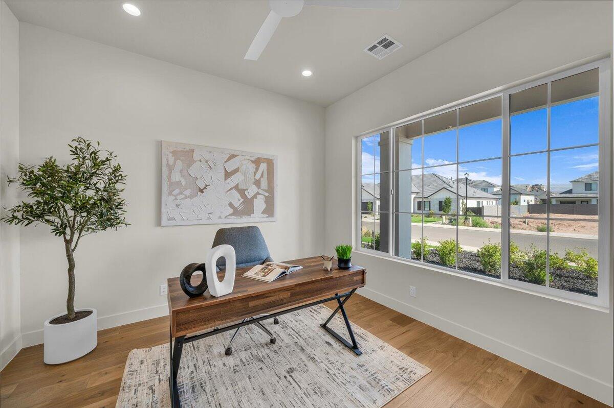 MOORLAND PARK - Residential