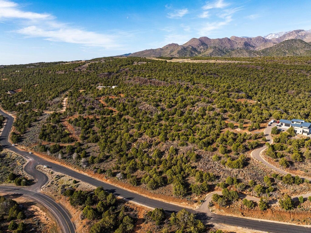 Photo of 3138 S Juniper Way, New Harmony, UT 84757 (MLS # 26-277364)