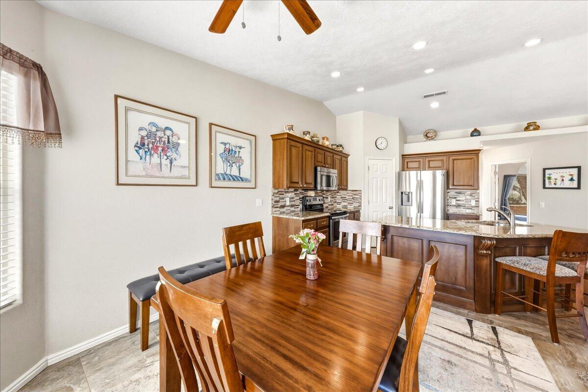 PADRE LAKES TOWNHOMES - Residential