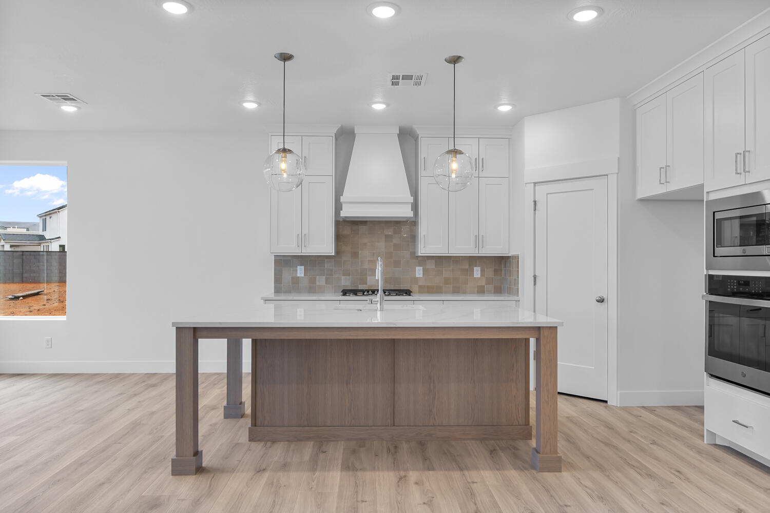 LEGACY AT SAND HOLLOW - Residential