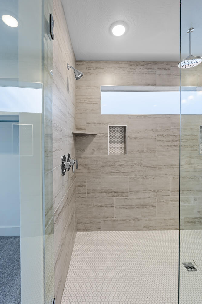 LEGACY AT SAND HOLLOW - Residential