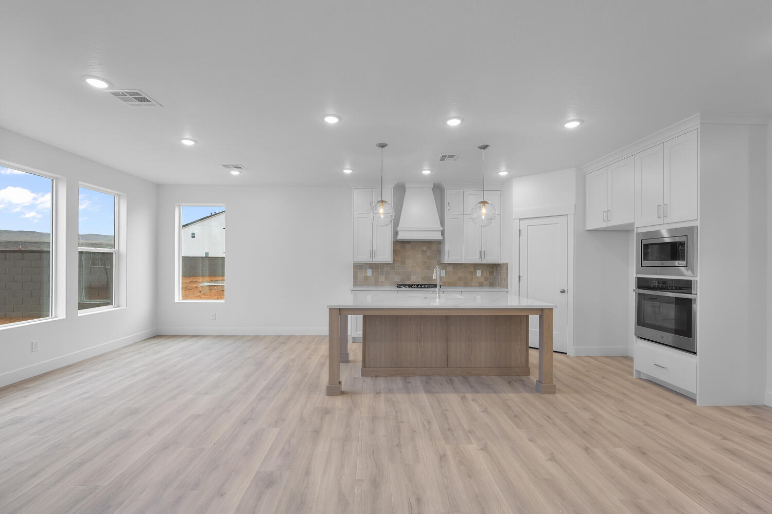 LEGACY AT SAND HOLLOW - Residential