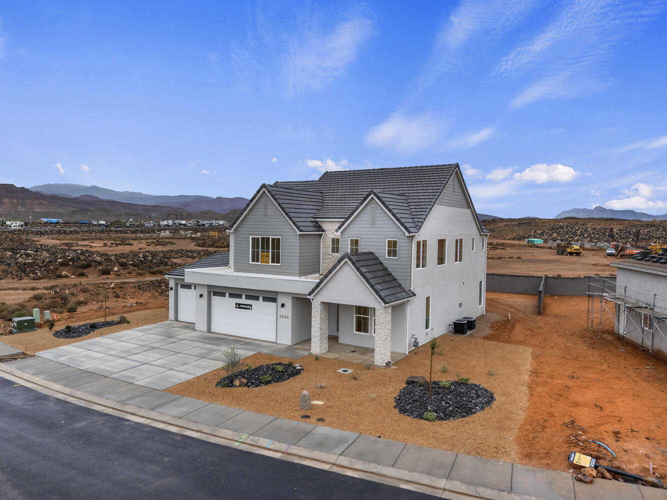 LEGACY AT SAND HOLLOW - Residential