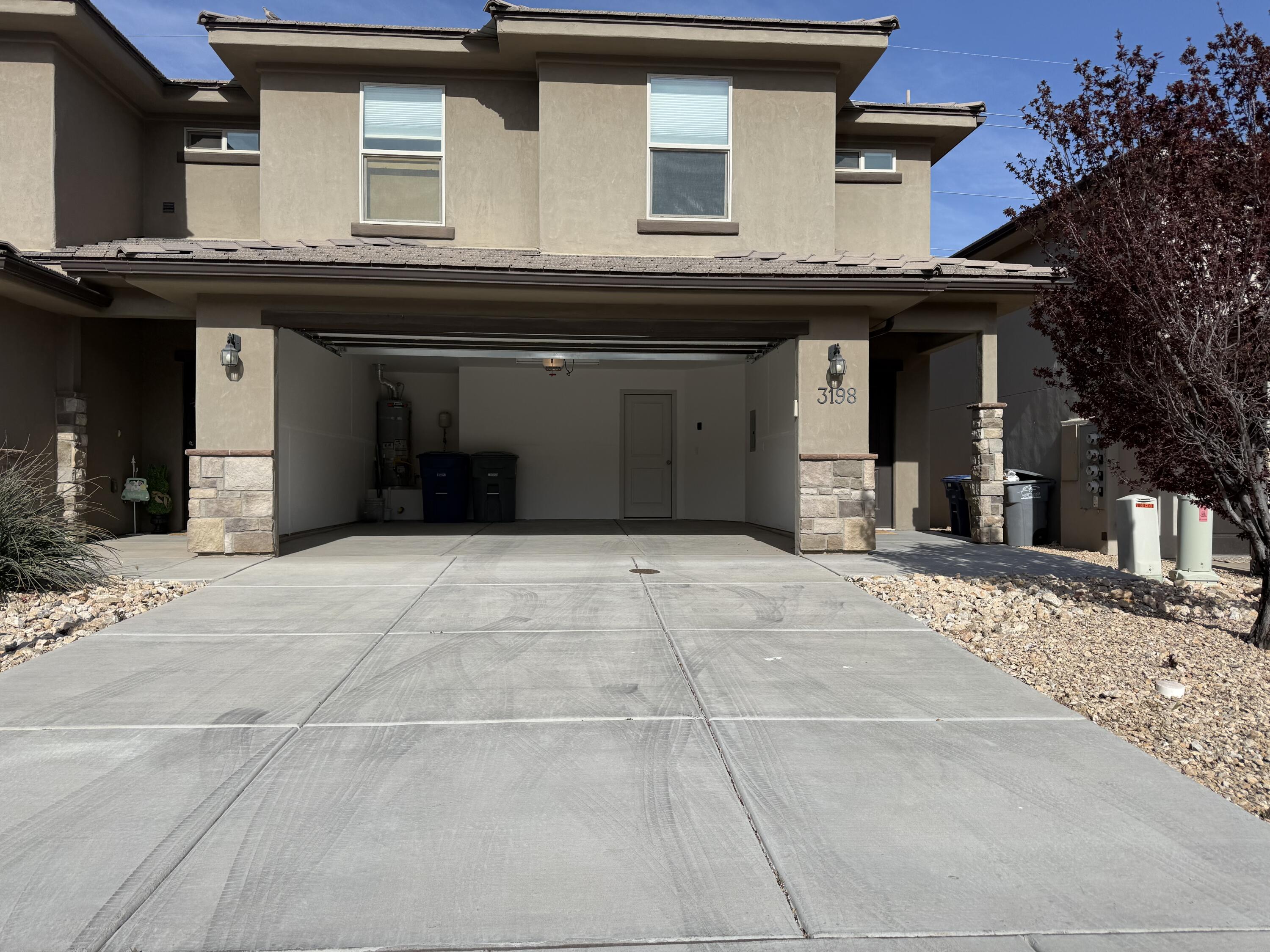 FOSSIL HILLS TH - Residential