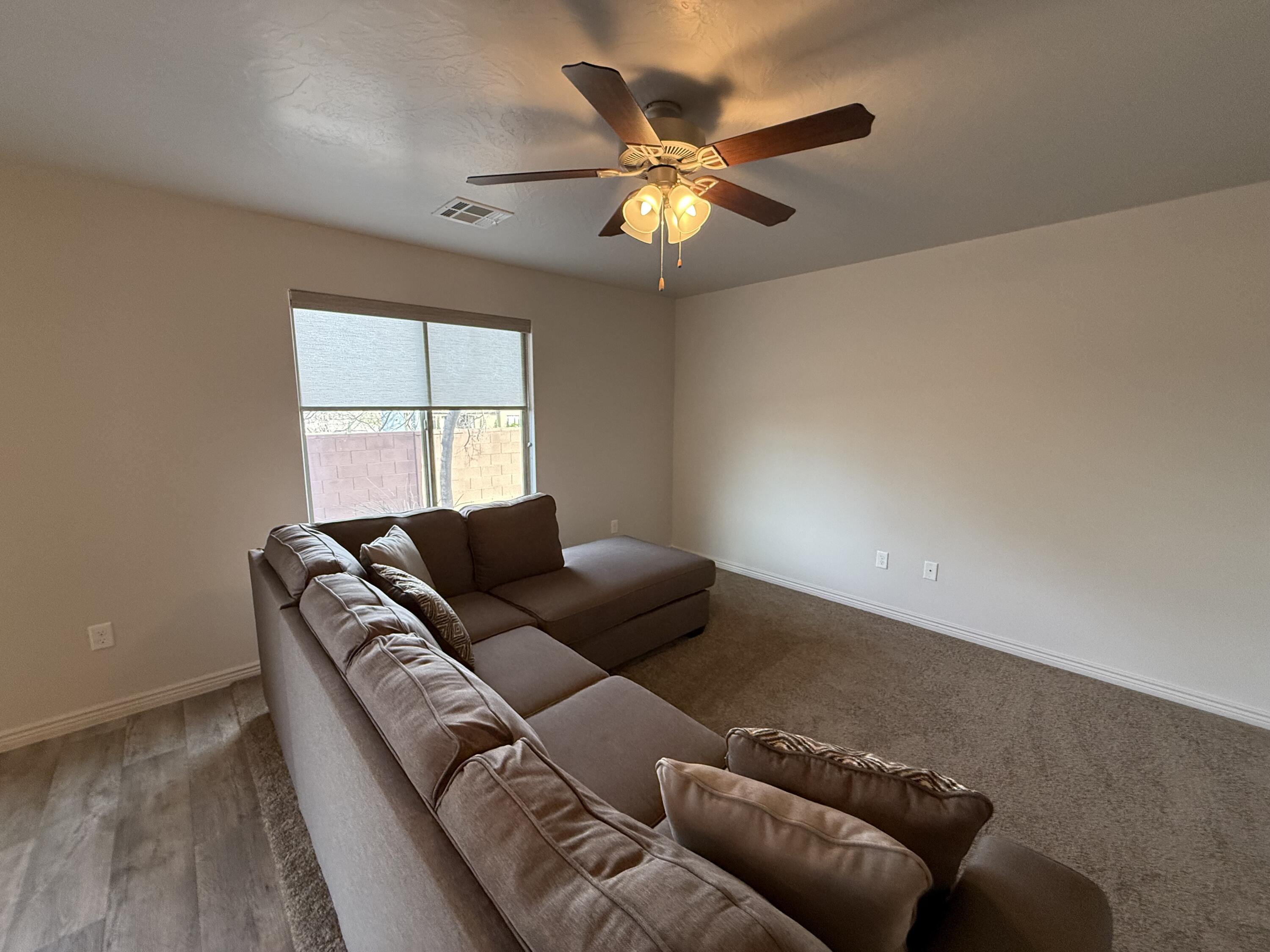 FOSSIL HILLS TH - Residential