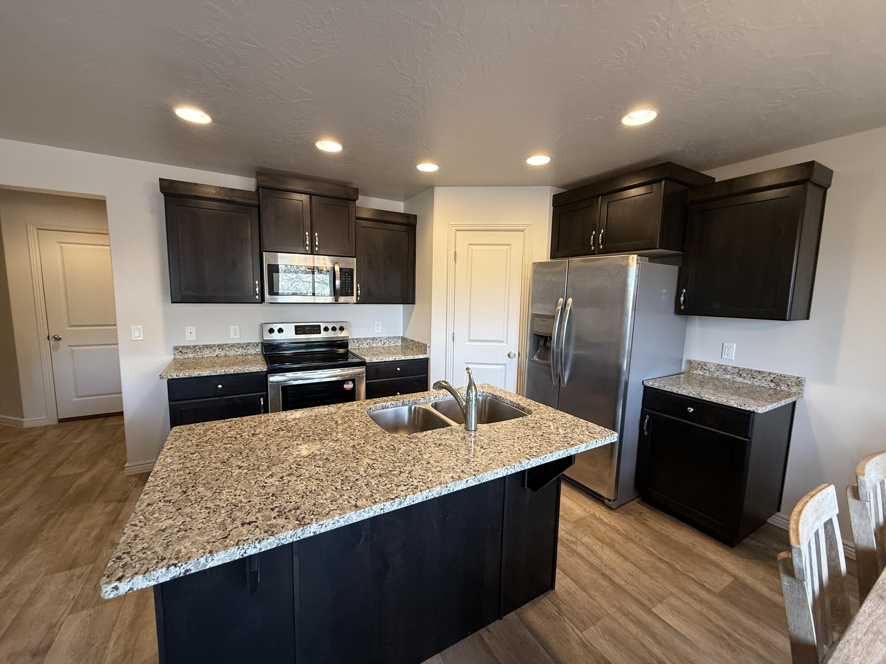 FOSSIL HILLS TH - Residential