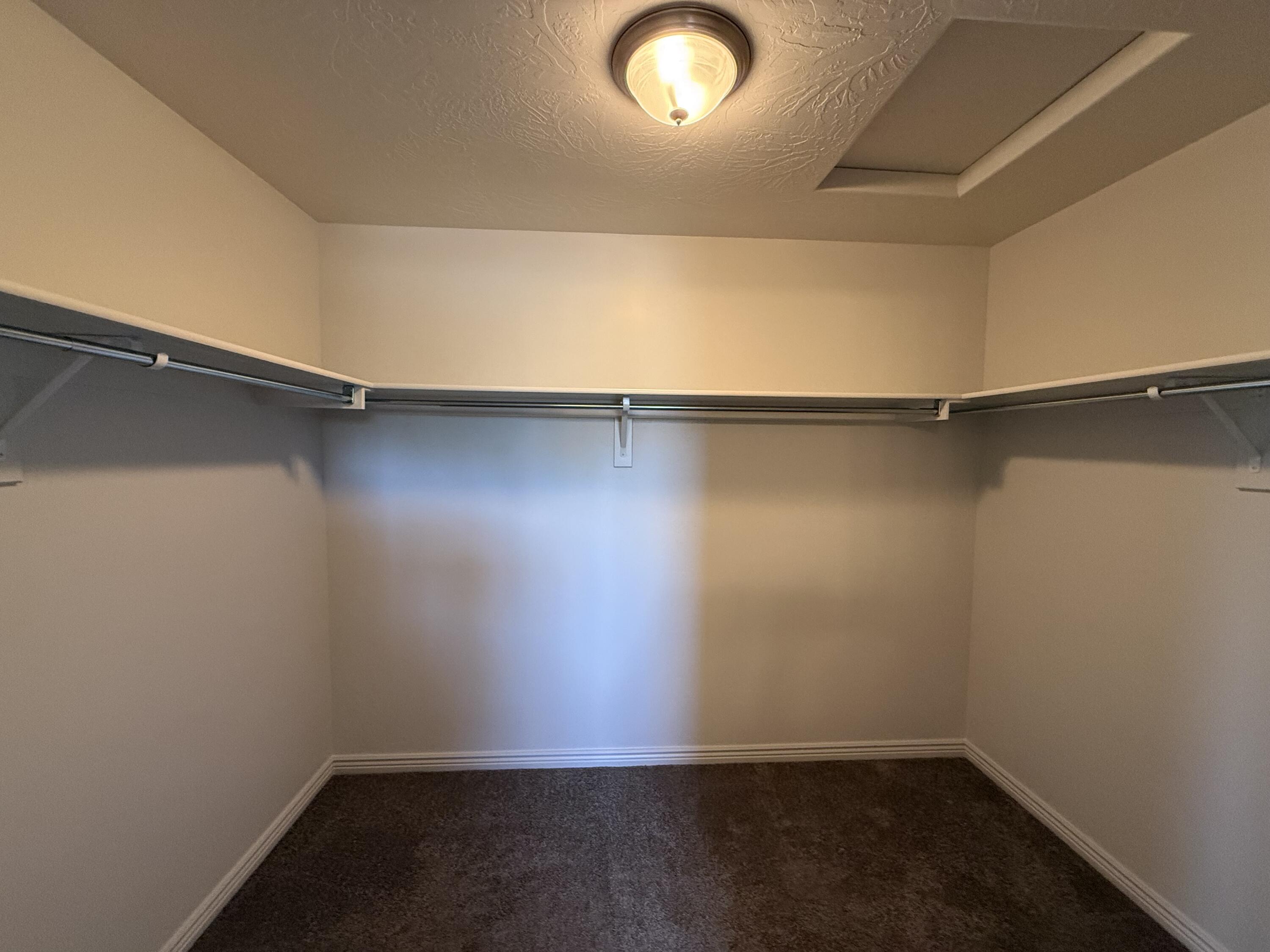 FOSSIL HILLS TH - Residential