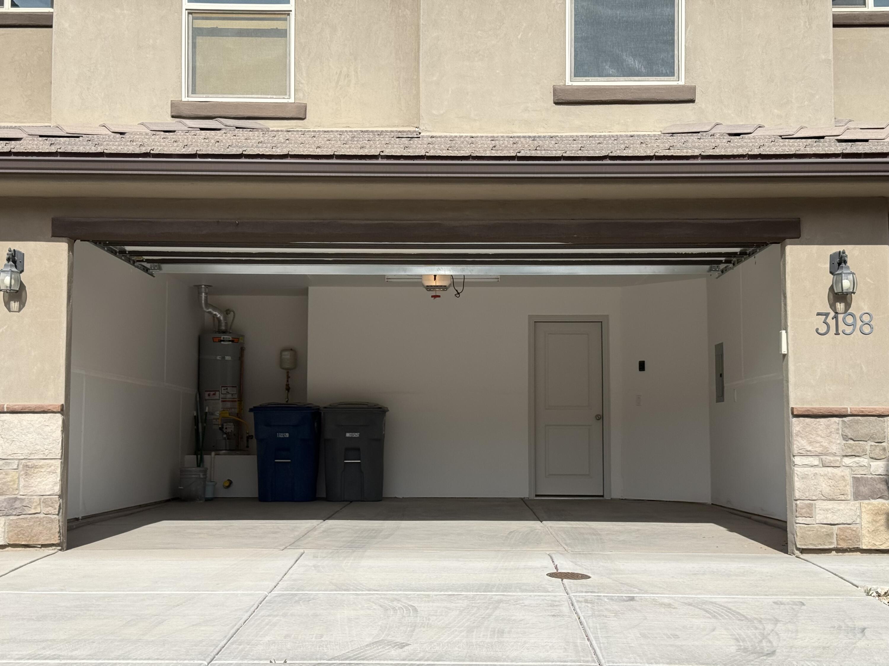 FOSSIL HILLS TH - Residential