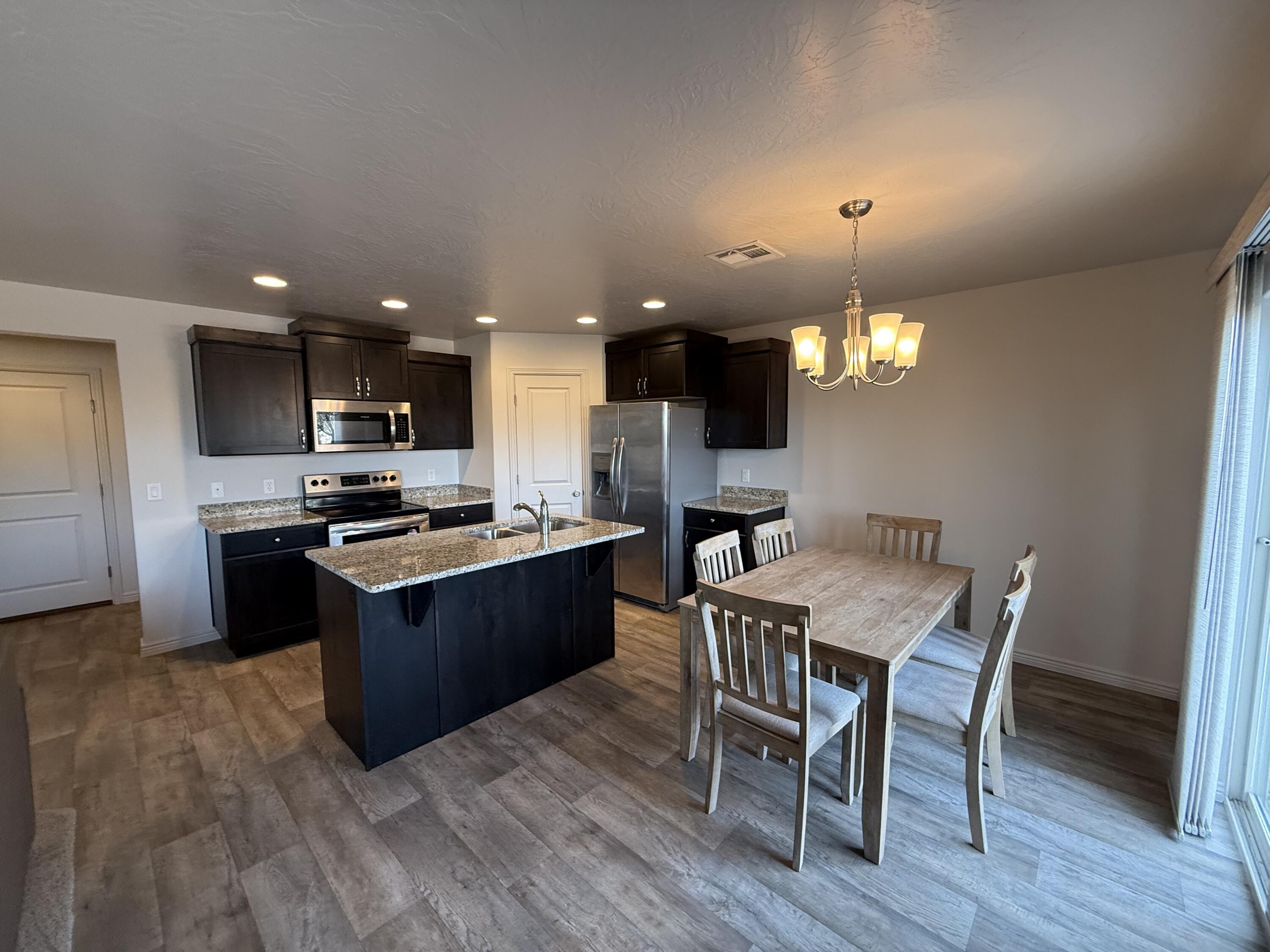 FOSSIL HILLS TH - Residential