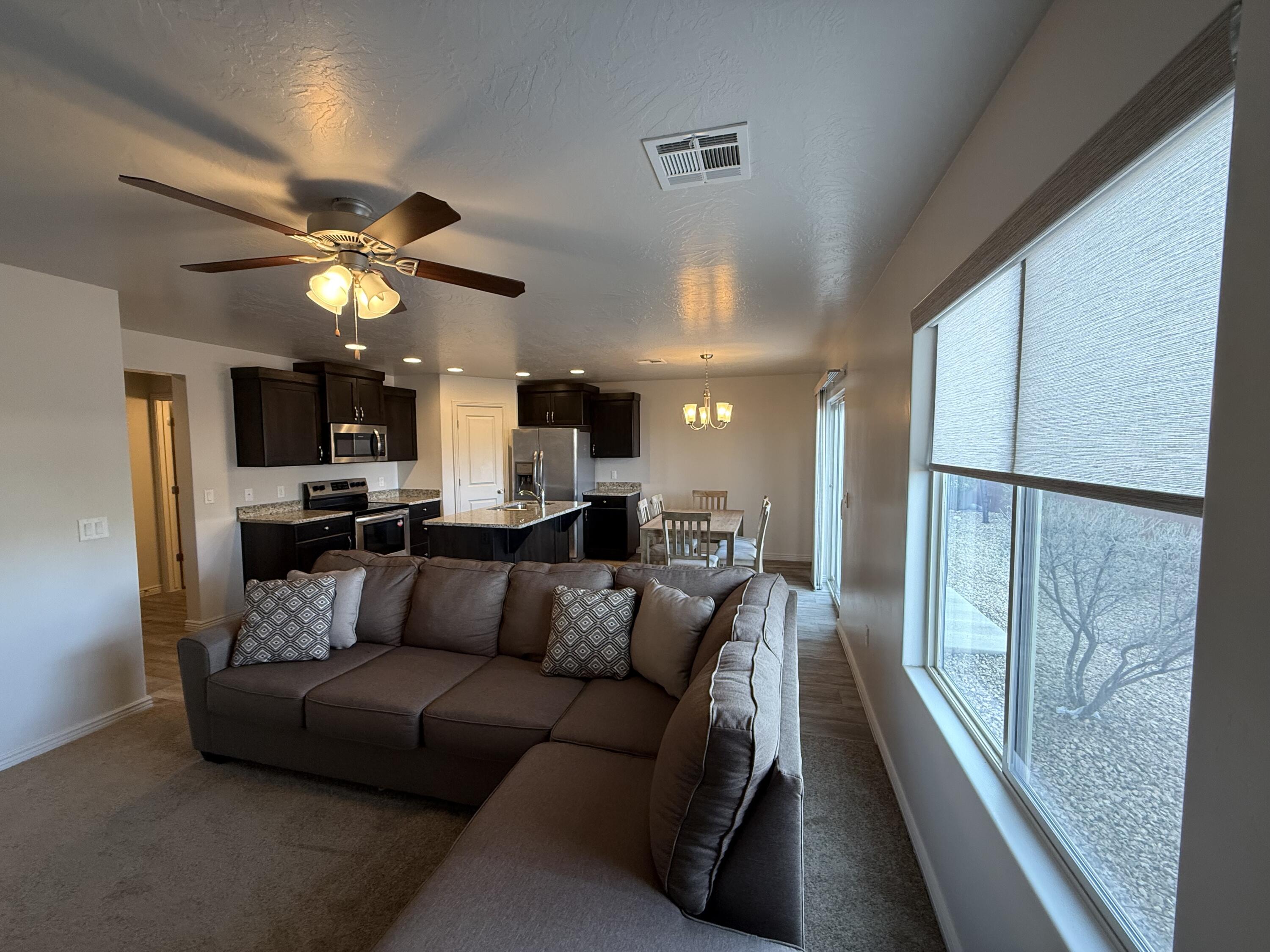 FOSSIL HILLS TH - Residential