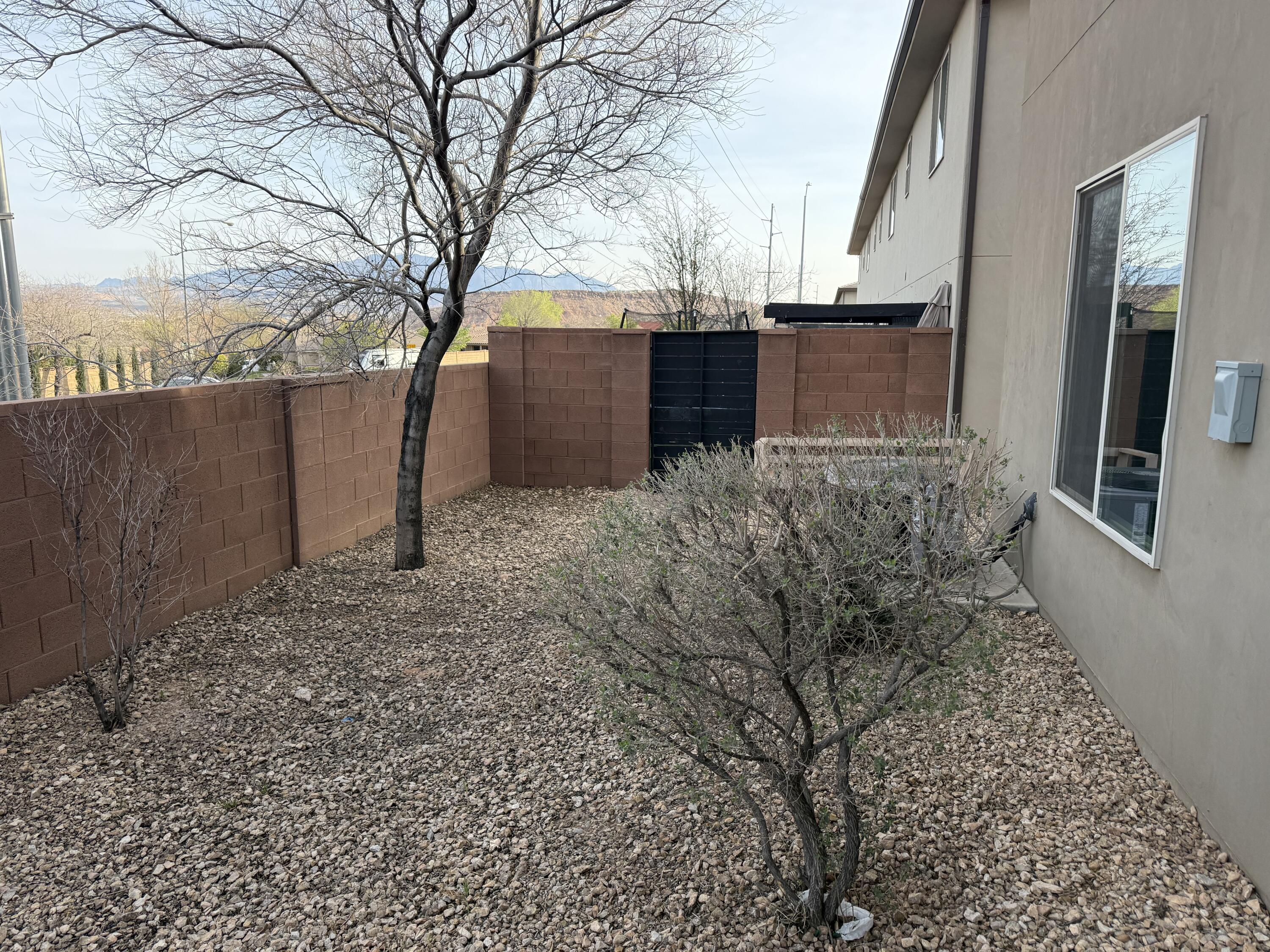 FOSSIL HILLS TH - Residential