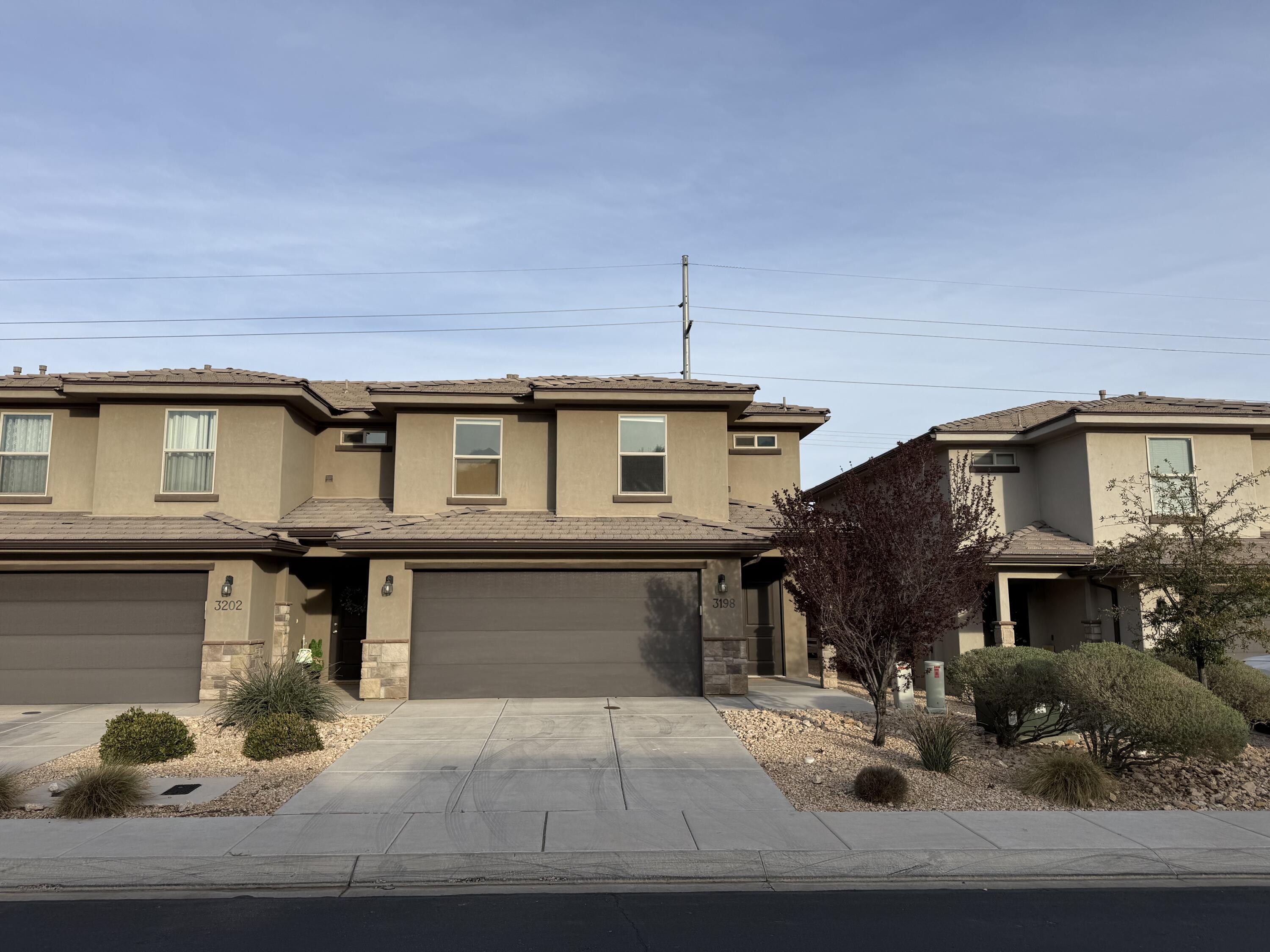 FOSSIL HILLS TH - Residential