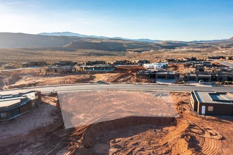 Tiny photo for 600 W Kwavasa, Ivins, UT 84738 (MLS # 25-260657)