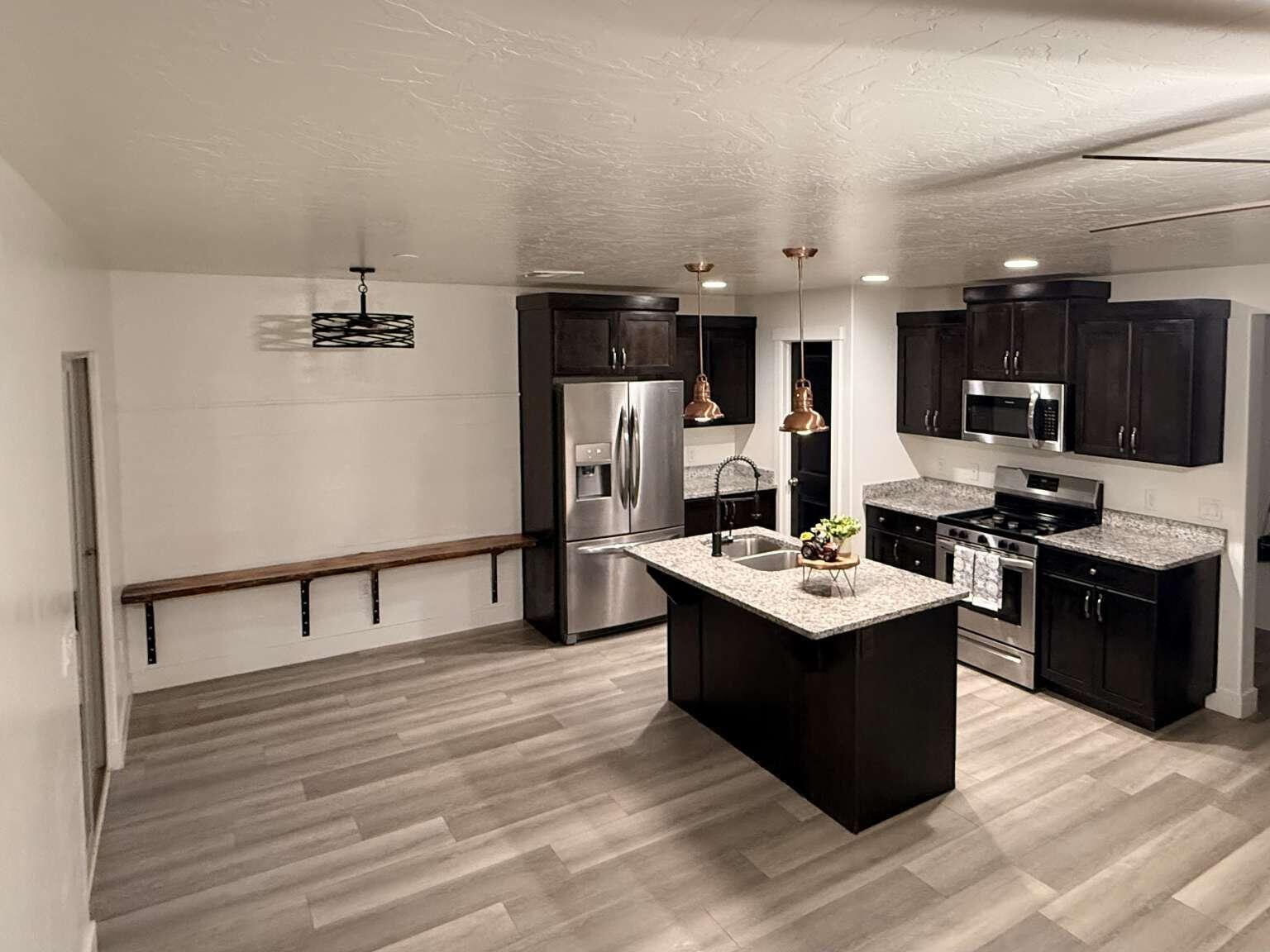 10 DIAGONAL CONDOS - Residential