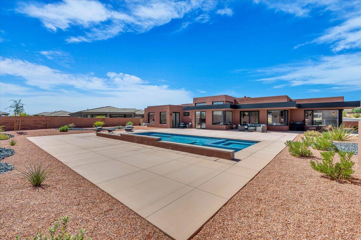 INDIGO TRAILS - Residential