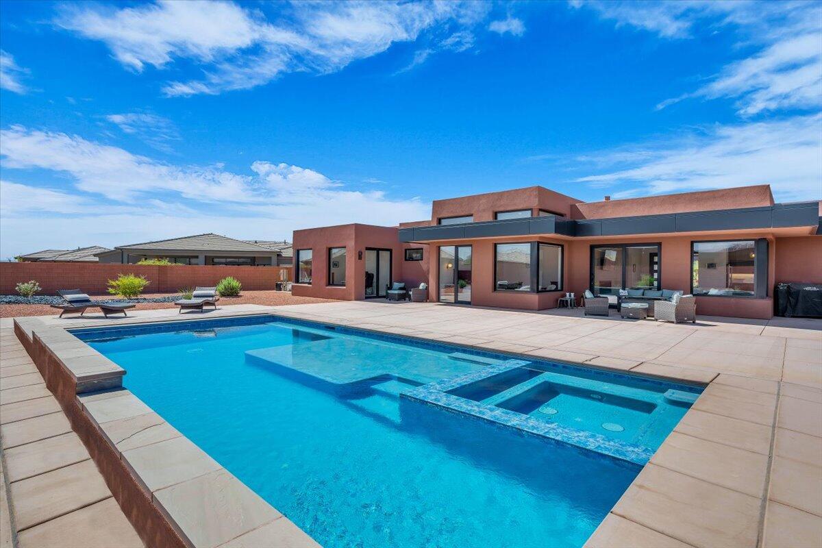 INDIGO TRAILS - Residential