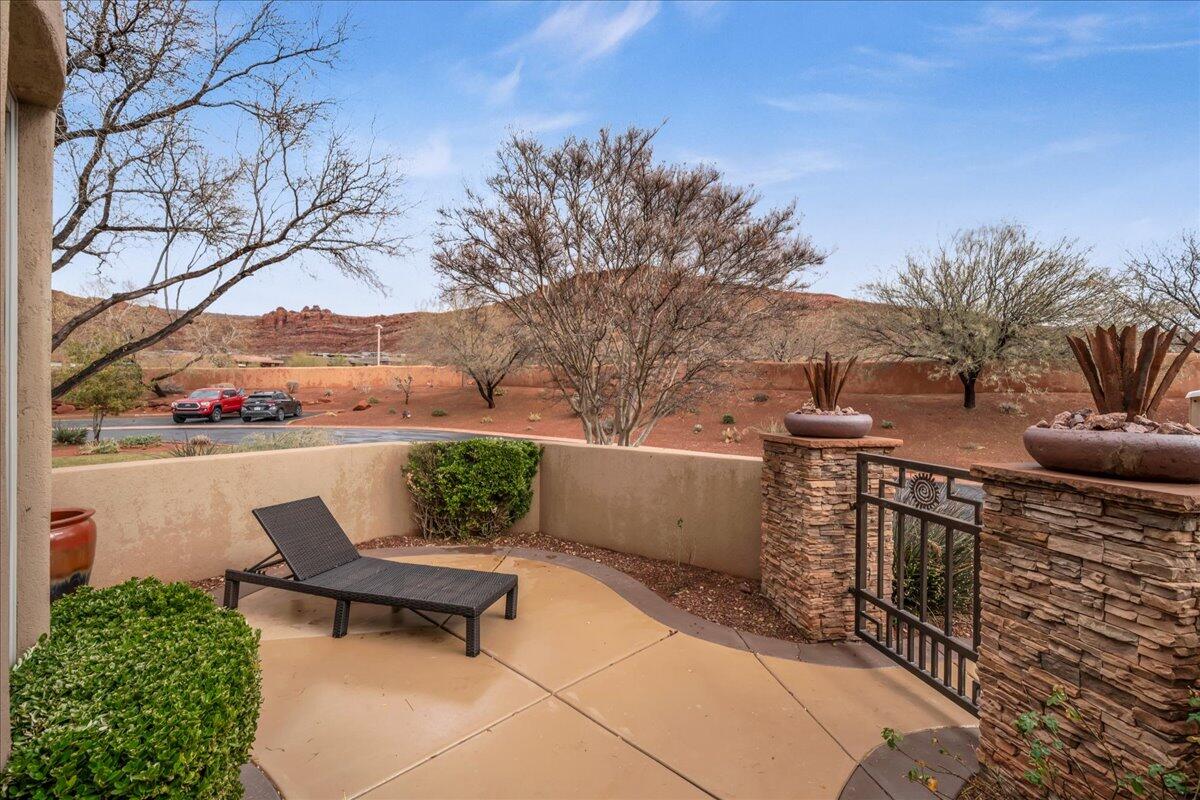 PAIUTE SPRINGS AT ENTRADA - Residential
