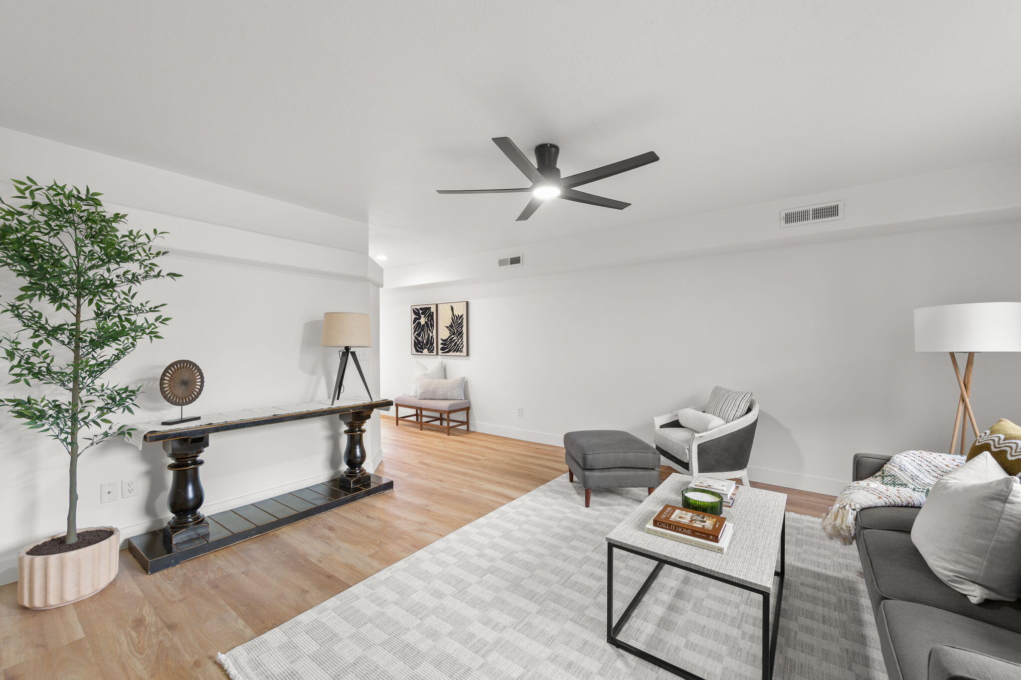 LEXINGTON HILLS TOWNHOMES - Residential