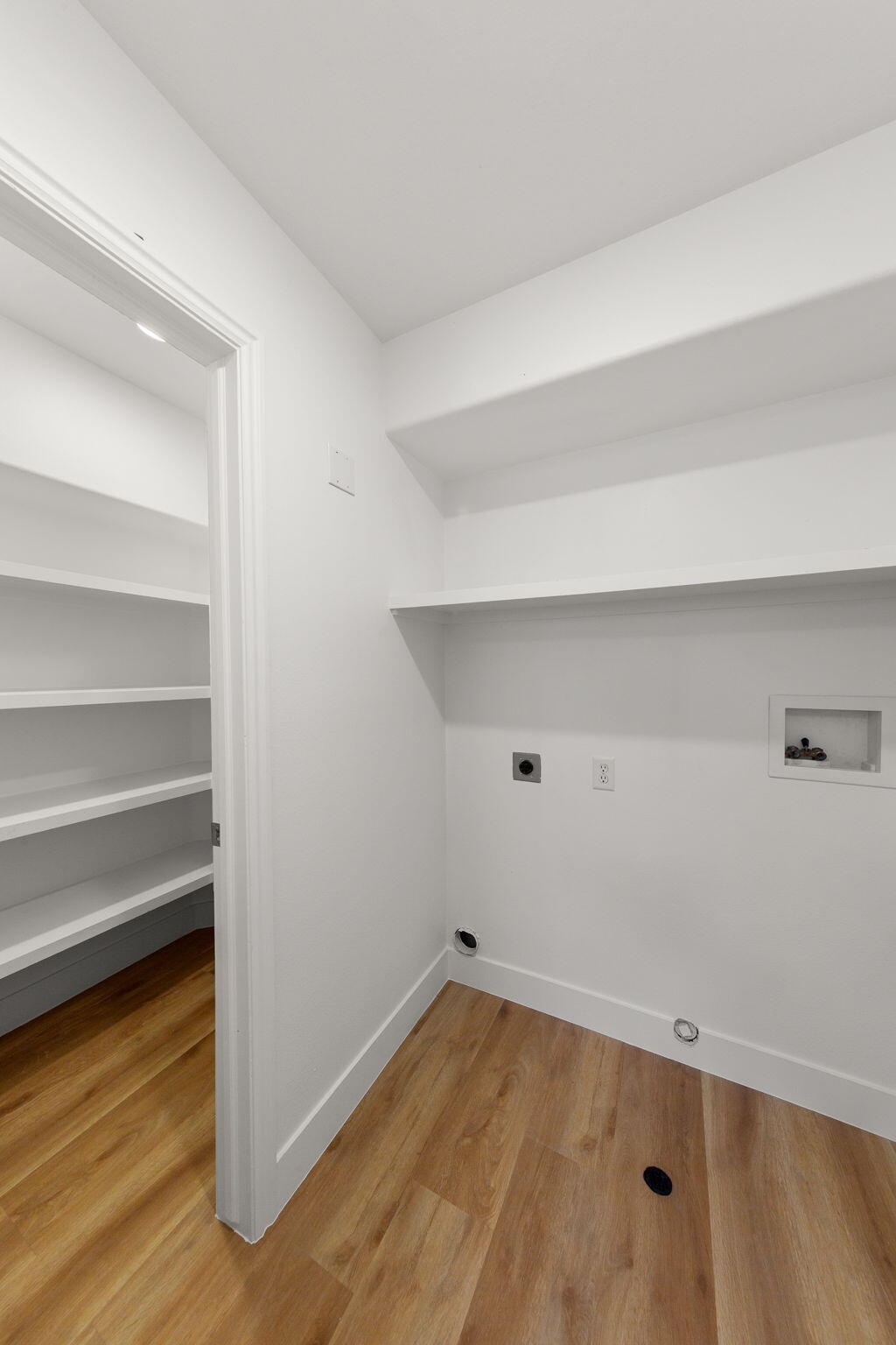 LEXINGTON HILLS TOWNHOMES - Residential