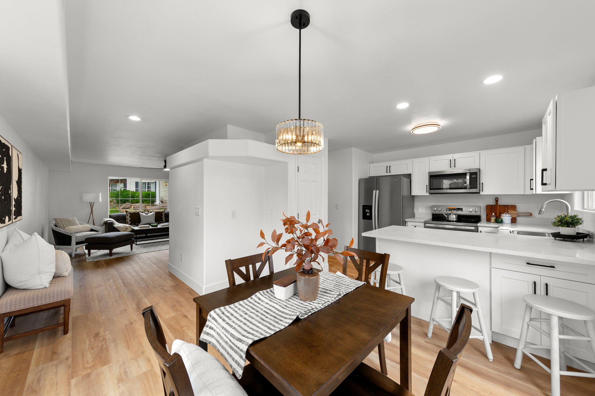 LEXINGTON HILLS TOWNHOMES - Residential