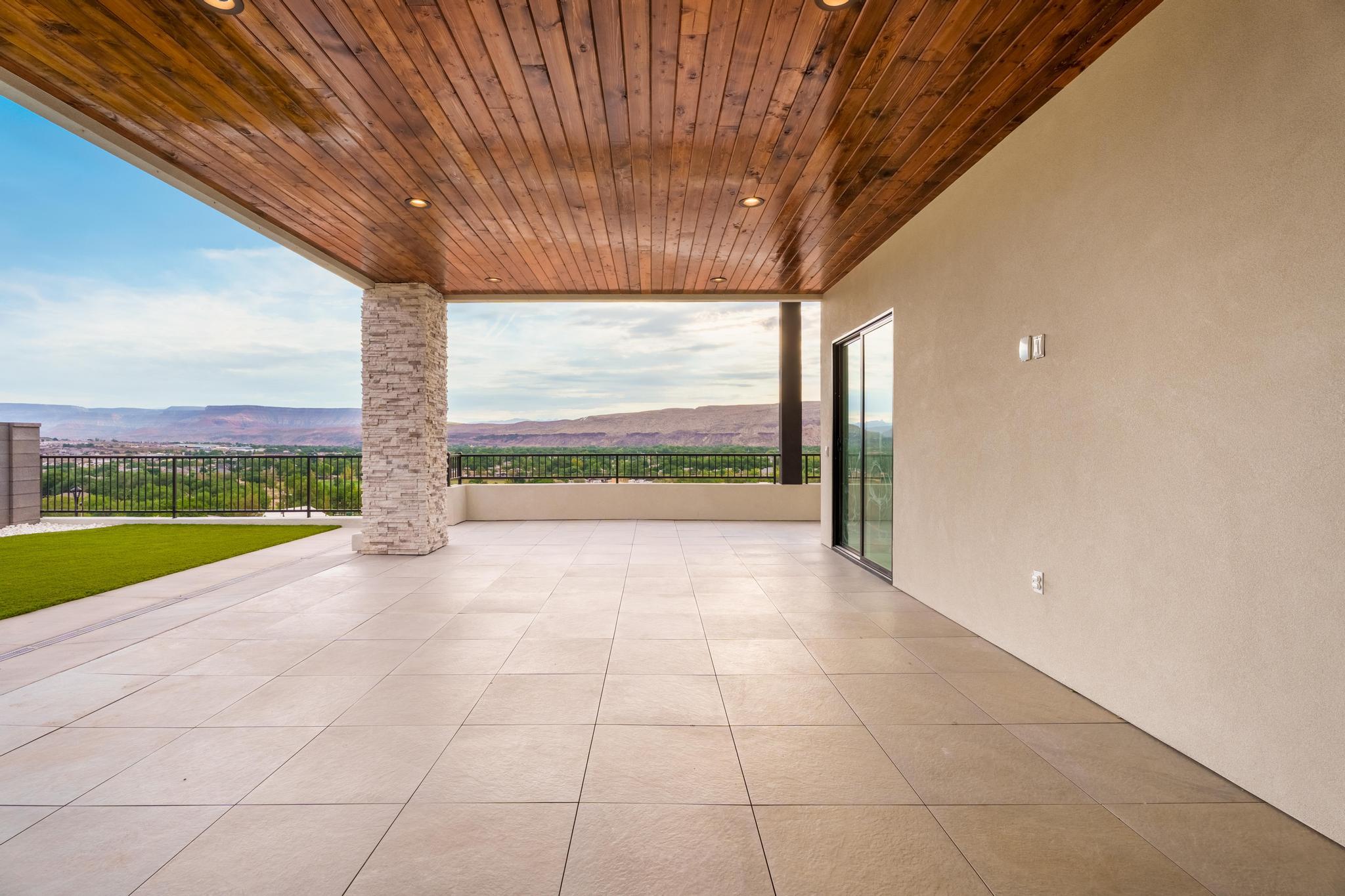 HILLSIDE ESTATES - Residential