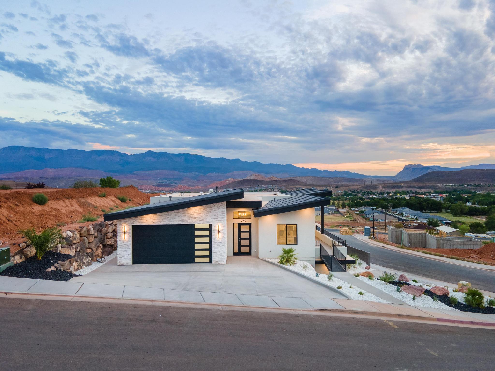 HILLSIDE ESTATES - Residential