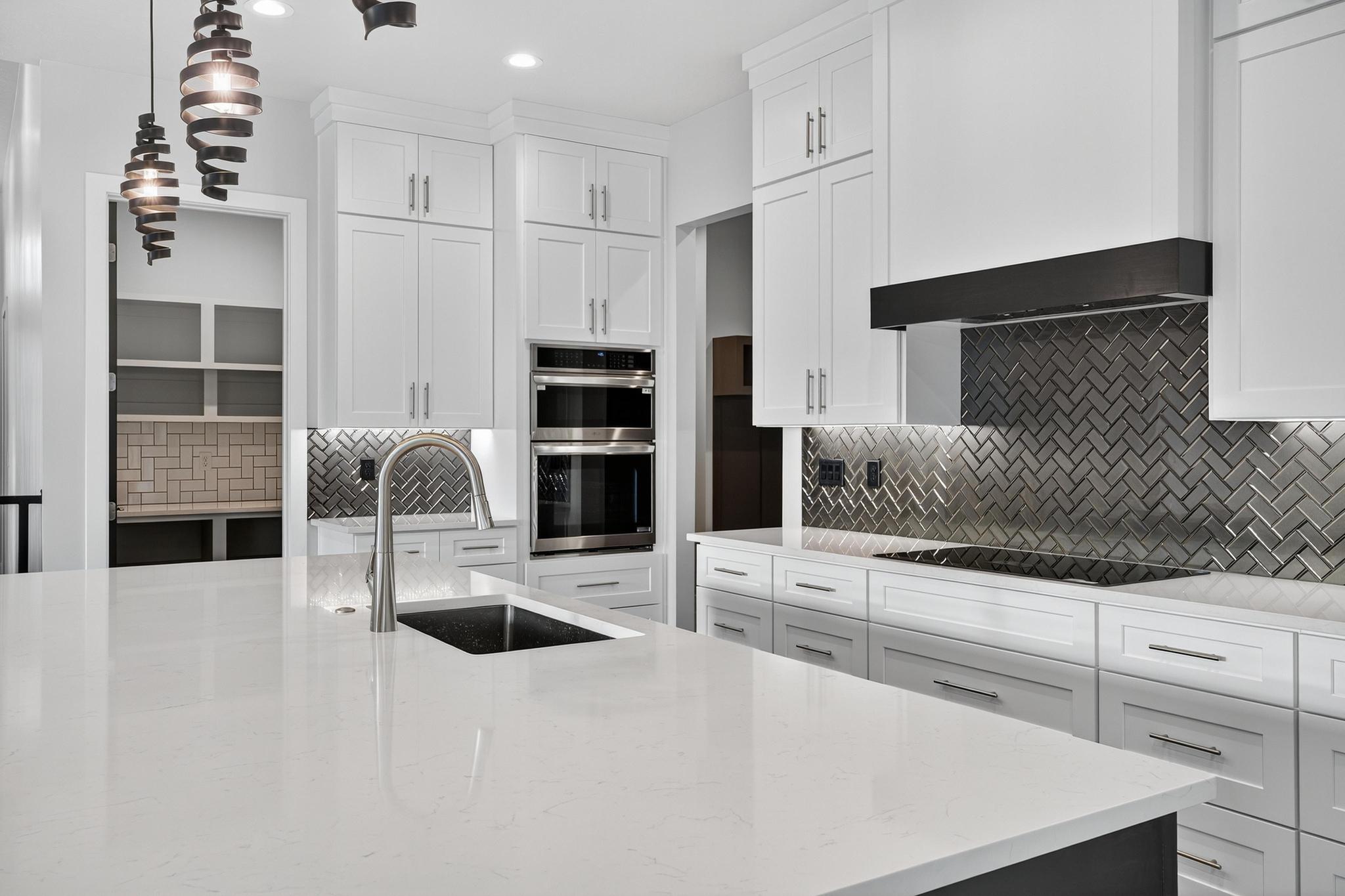 HILLSIDE ESTATES - Residential